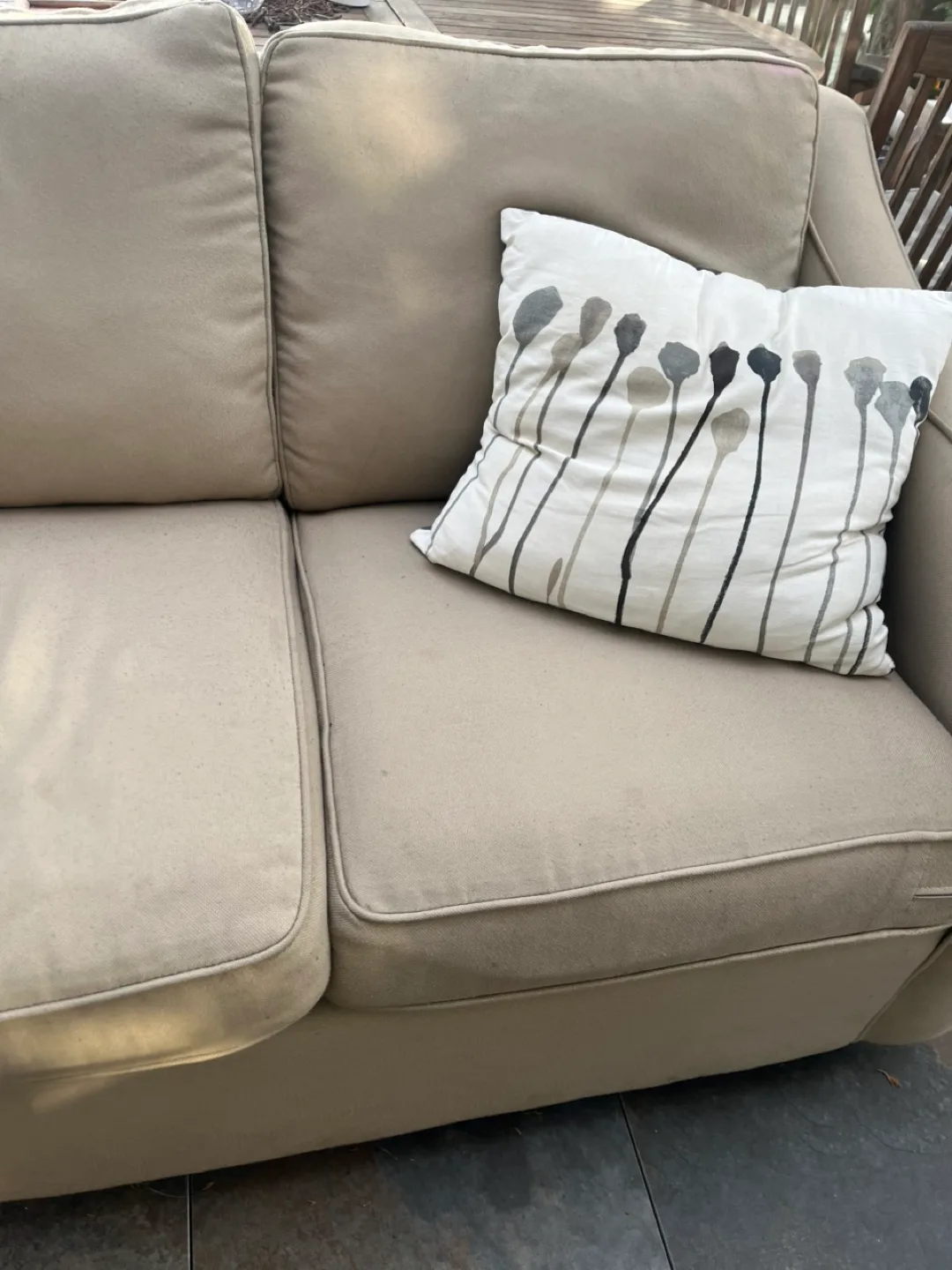 Three-seater couch 🏈 image indicator(2)