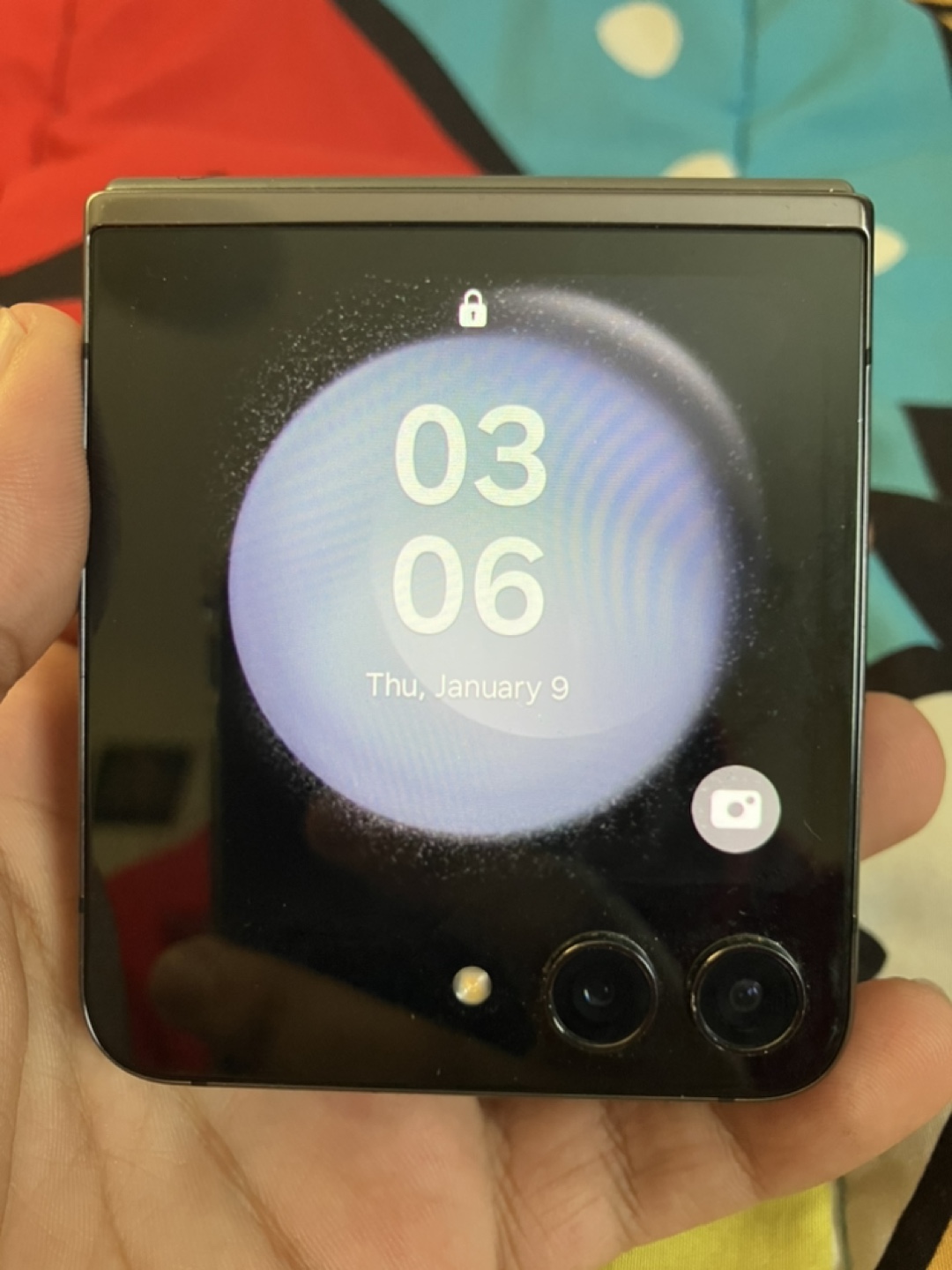 Samsung Galaxy Z Flip 5 - photo 4