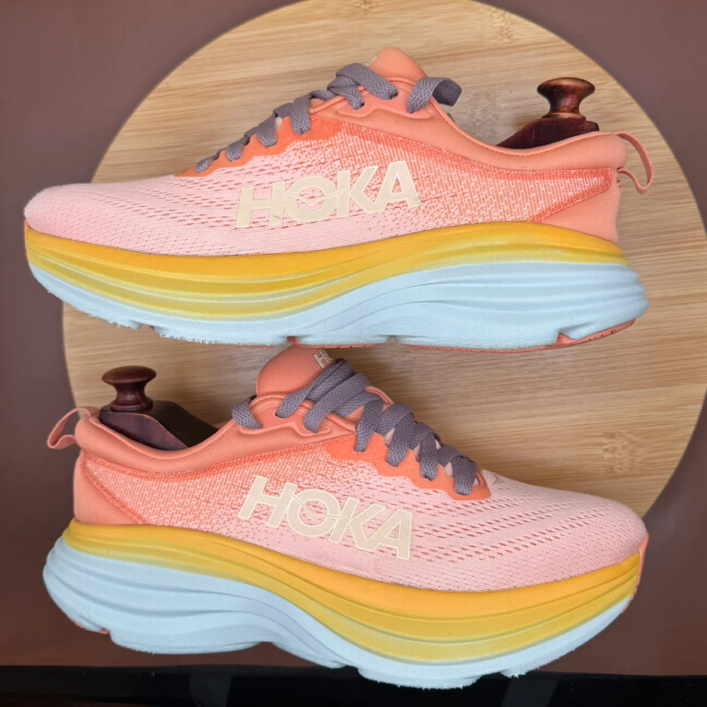 Hoka One One Bondi 8 Shell Coral/Peach Parfait  Women’s Sz 7.5B image indicator(4)