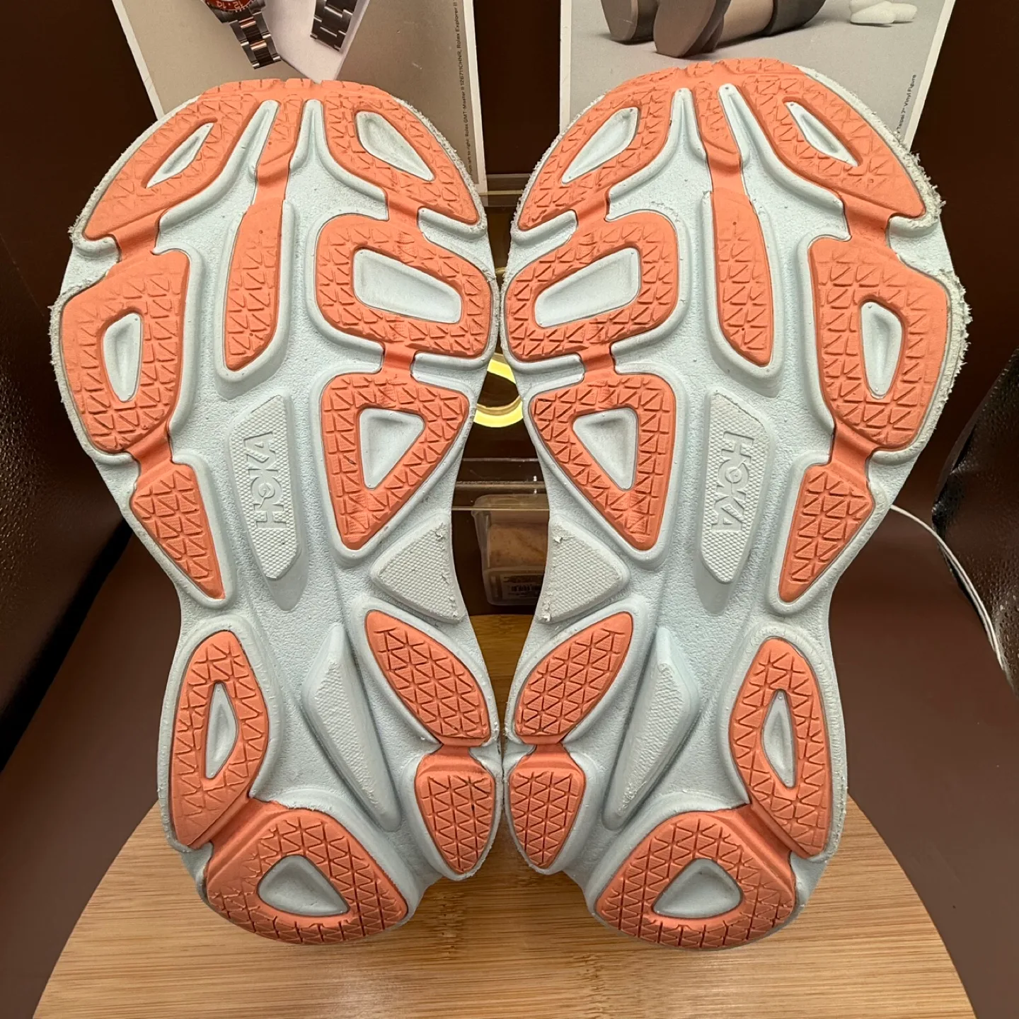 Hoka One One Bondi 8 Shell Coral/Peach Parfait  Women’s Sz 7.5B image indicator(6)