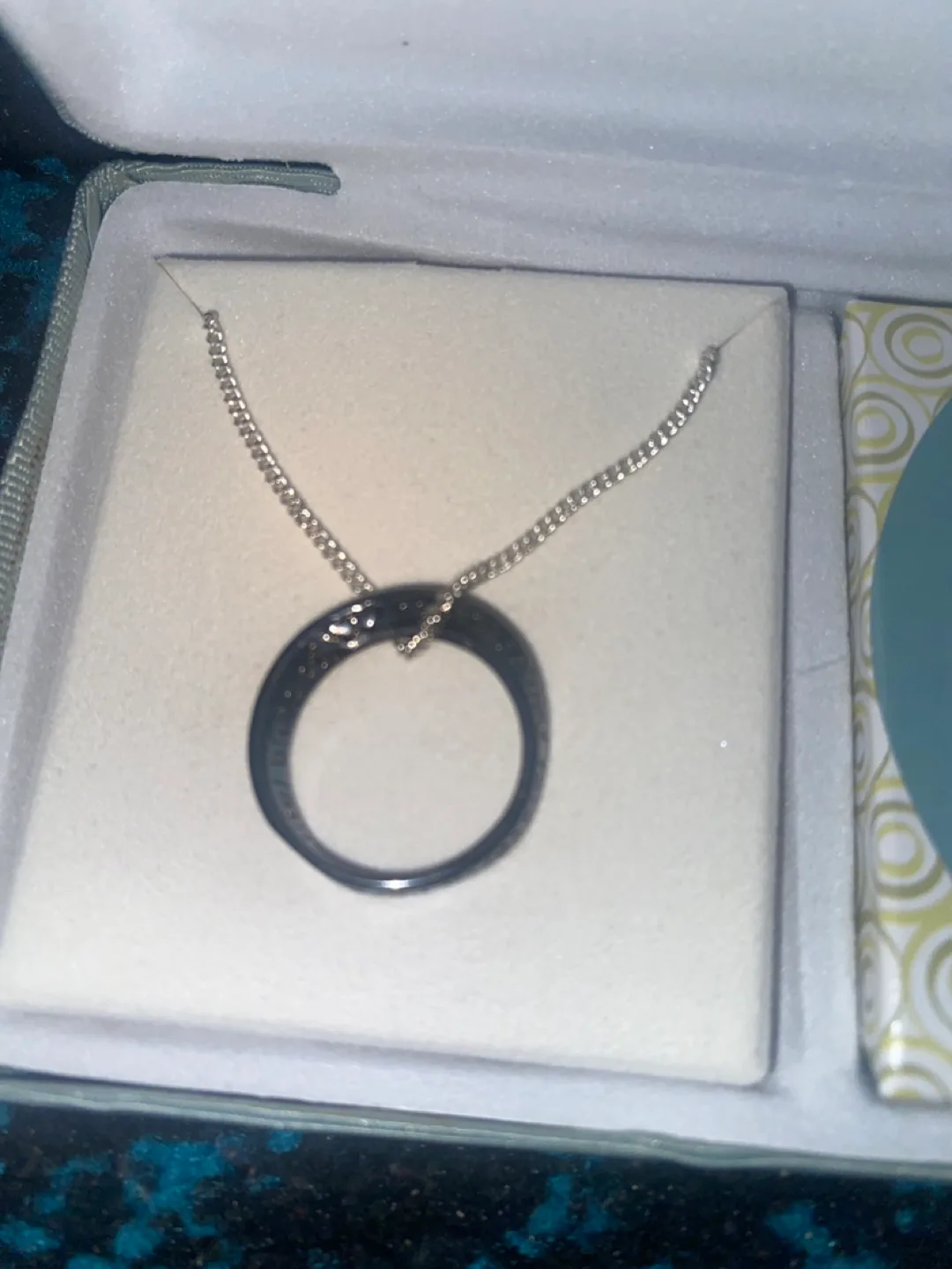 2 Our Circle of Love Necklace in Gift Box 🏈 image indicator(2)