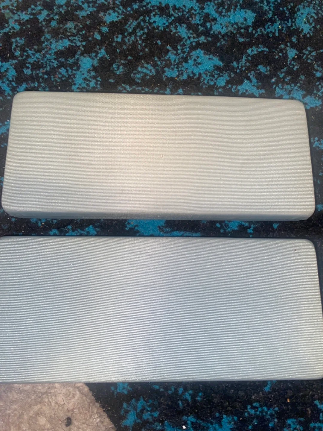 2 Our Circle of Love Necklace in Gift Box 🏈 image indicator(8)