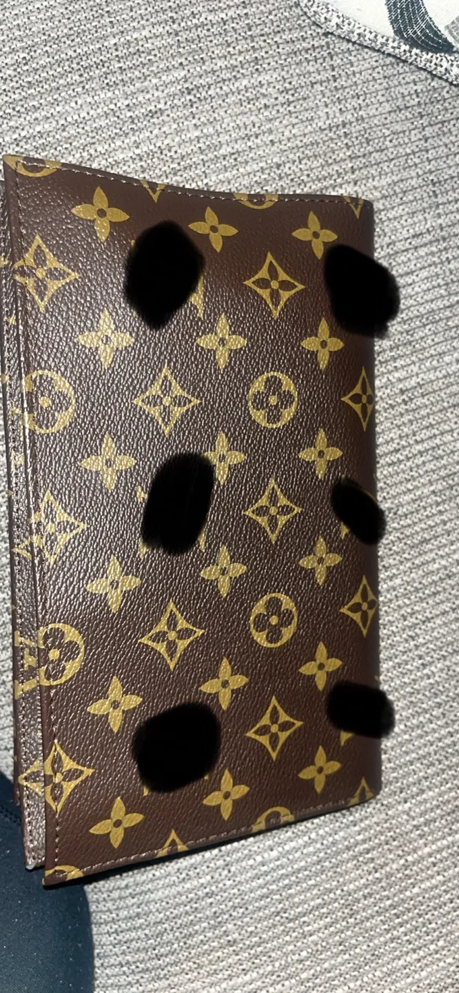 Louis Vuitton Monogram Wallet and Clutch Set image indicator(5)