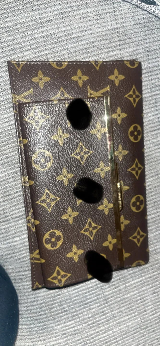 Louis Vuitton Monogram Wallet and Clutch Set image indicator(3)