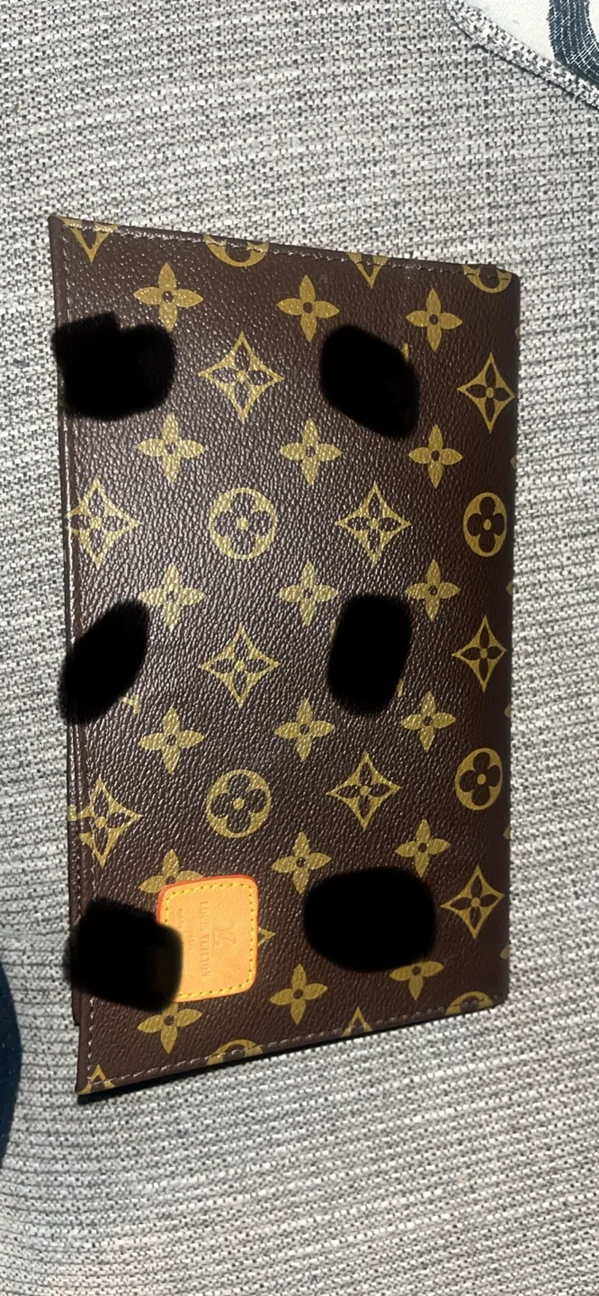 Louis Vuitton Monogram Wallet and Clutch Set image indicator(4)
