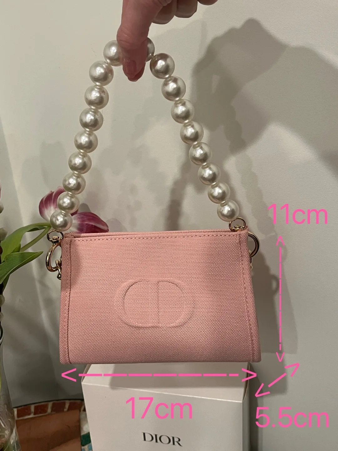 Dior Mini Pink Bag with Pearl Handle image indicator(2)