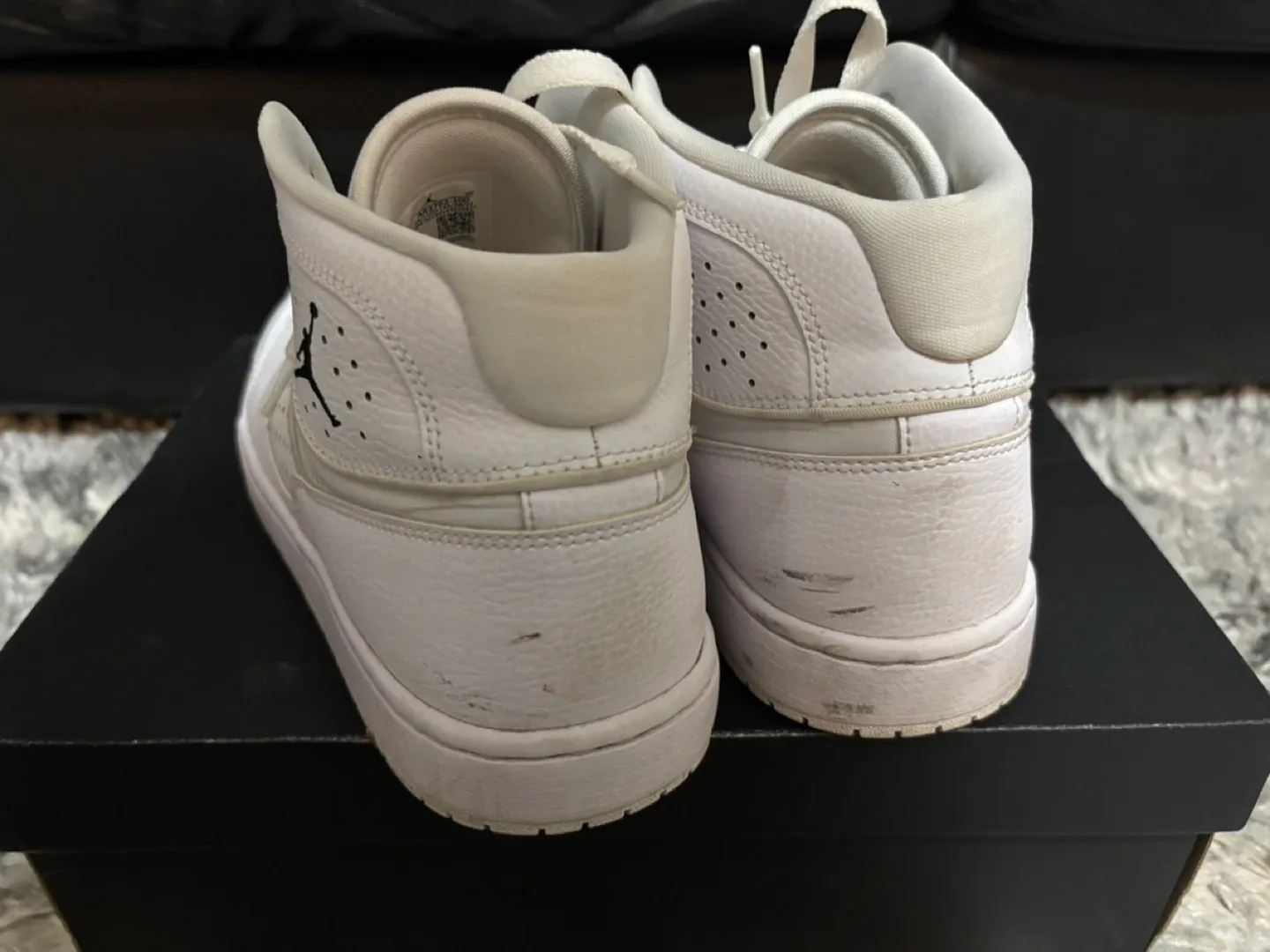 Jordan Jumpman Mid White Leather Sneakers image indicator(3)