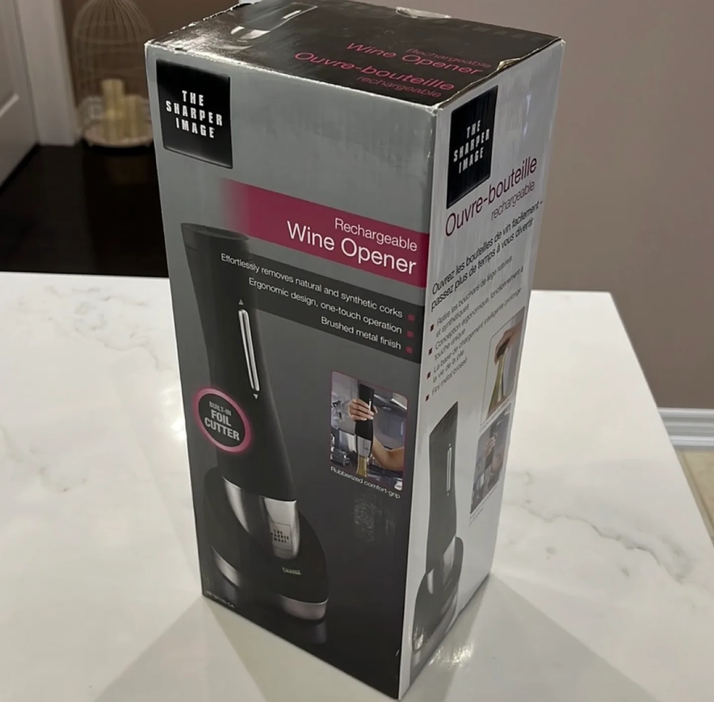 The Sharper Image Rechargeable Wine Opener image indicator(3)