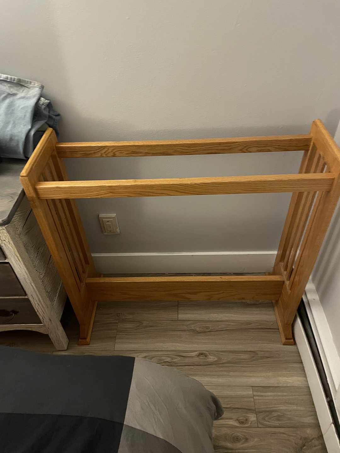 Wooden blanket/quilt Rack