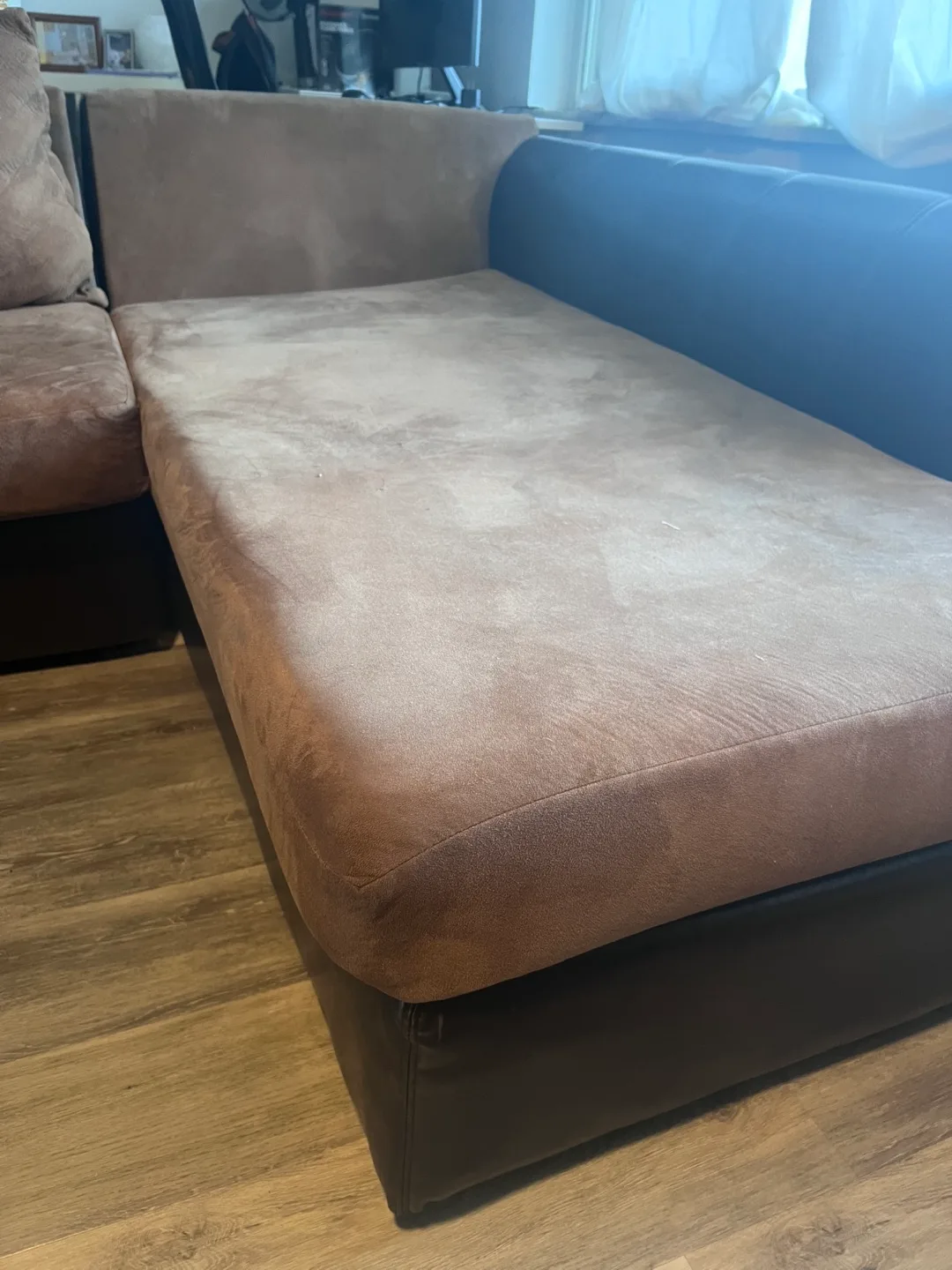 L-Shaped Sofa – Gently Used & Comfortable! image indicator(4)