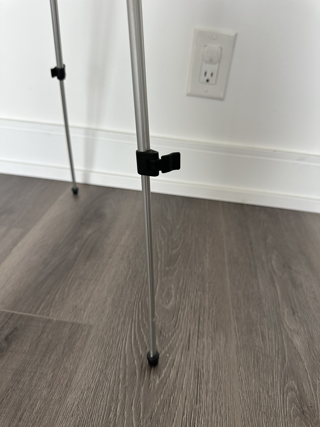 Portable Tripod Stand - photo 4