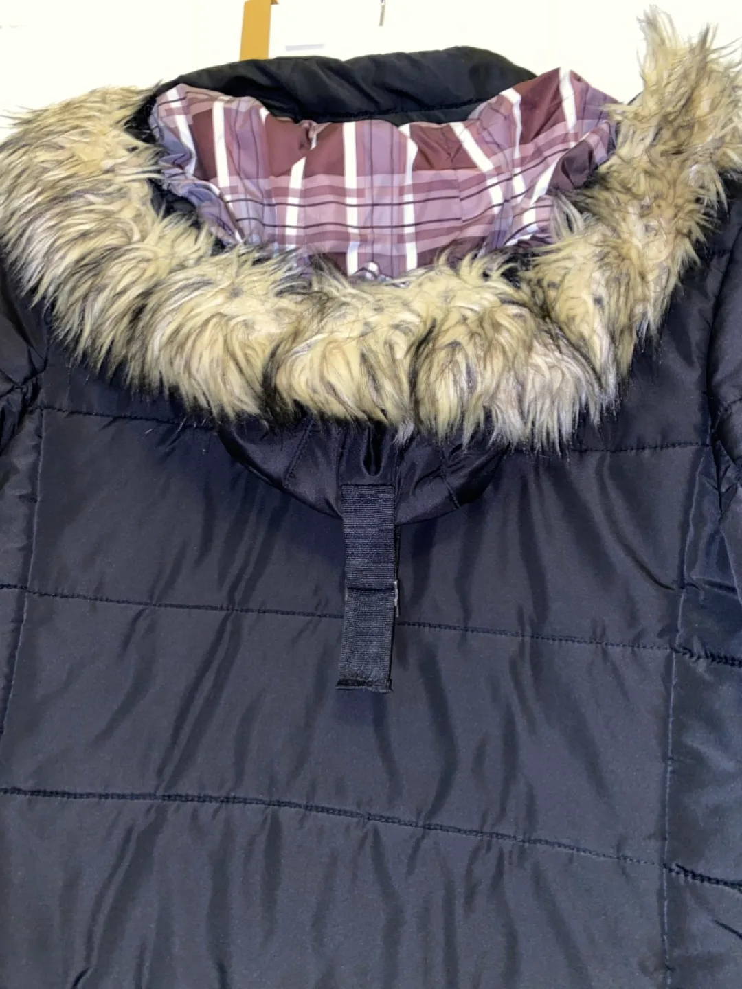 Women's Black Puffer Jacket with Faux Fur Hood image indicator(3)