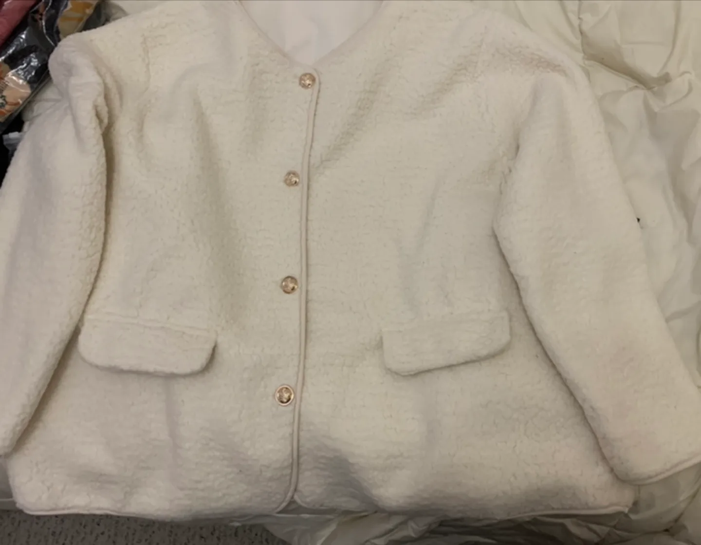 NEW 🛍️Cream-coloured teddy fleece jacket image indicator(3)