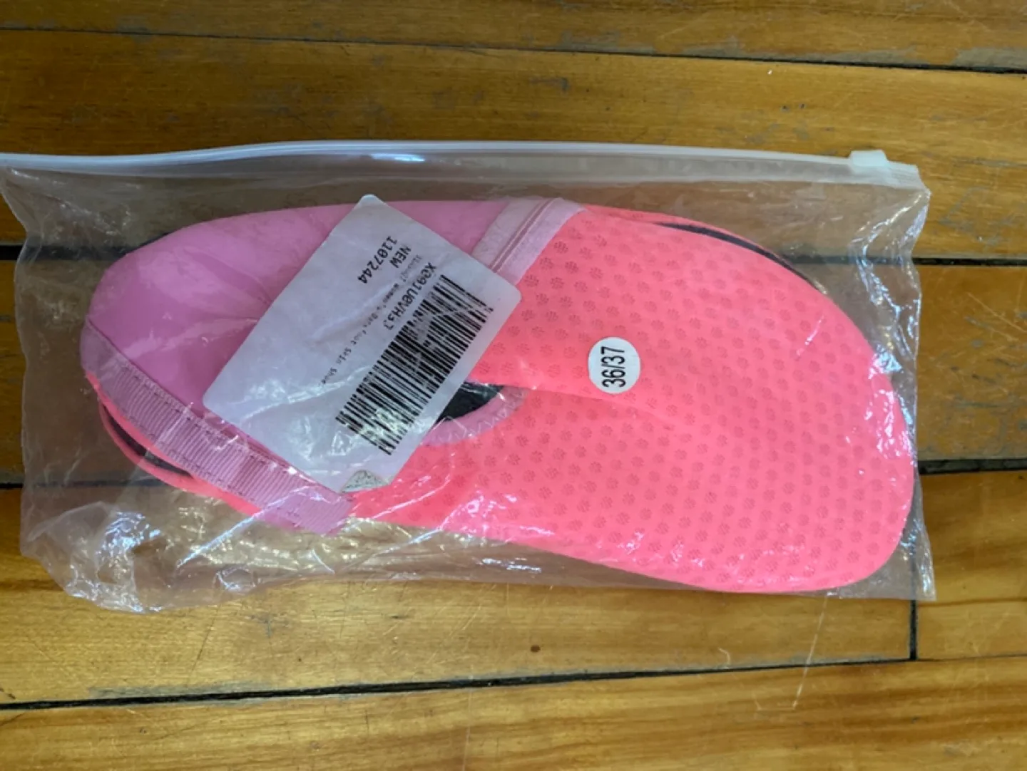 Pink Water Shoes - Size 36/37 image indicator(4)