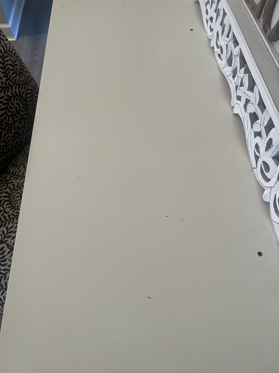 White desk - photo 3