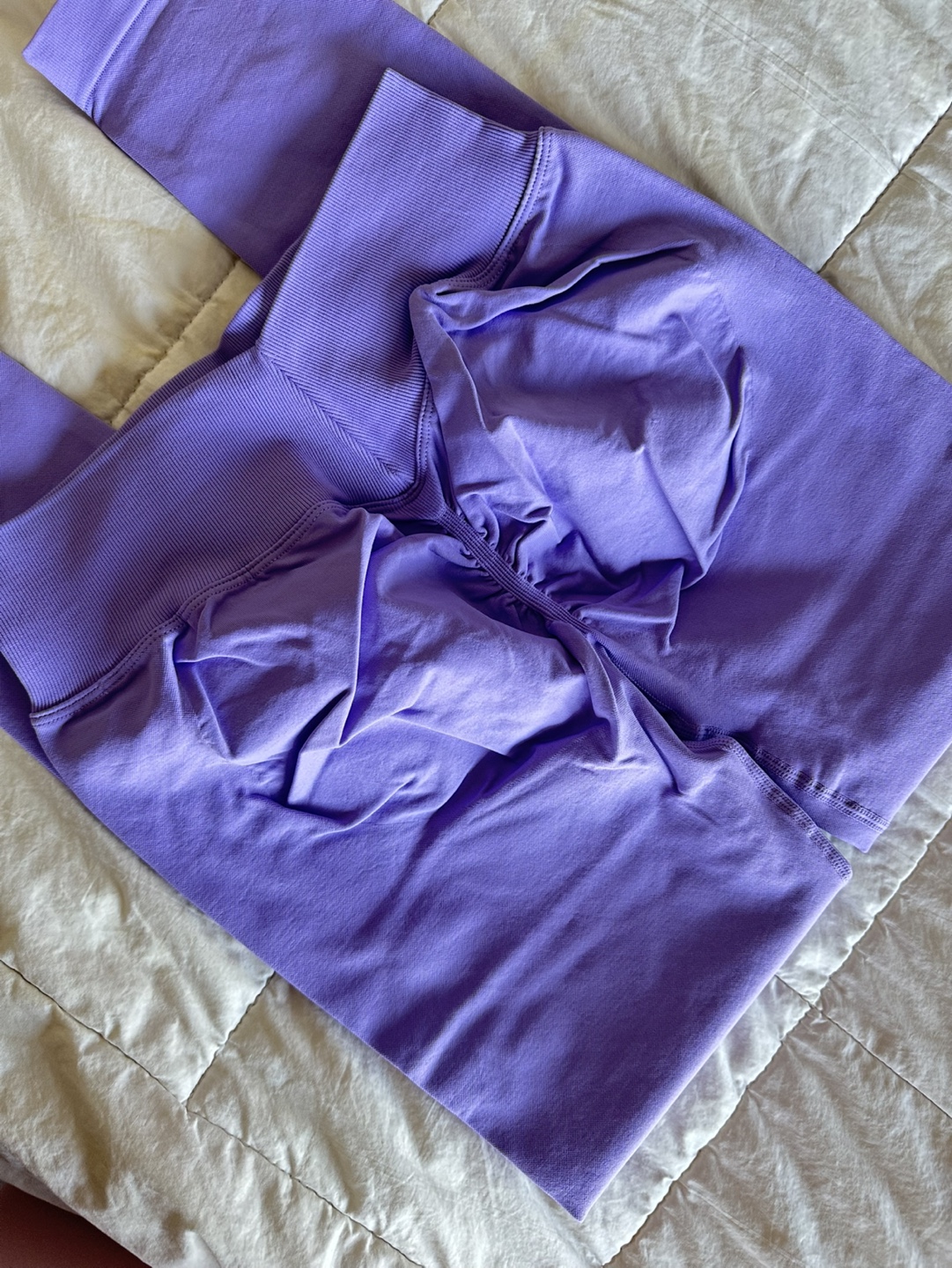 Lavender Purple Scrunch Butt Leggings - photo 2