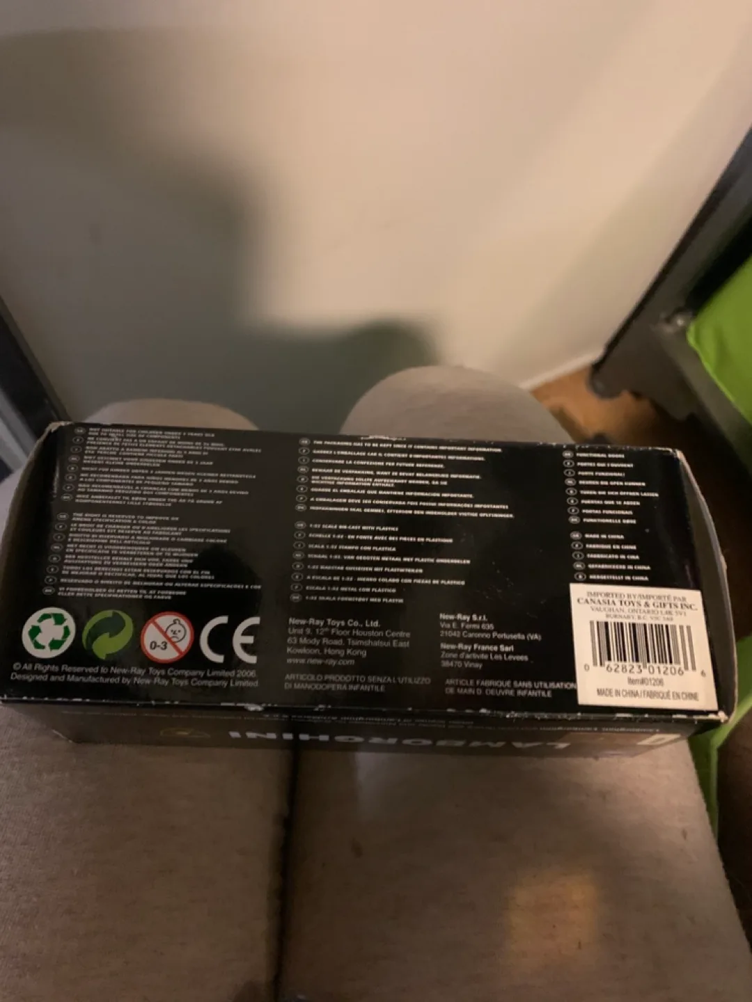 🏈 Lamborghini Gallardo 1/32 Scale Diecast Model Car image indicator(4)