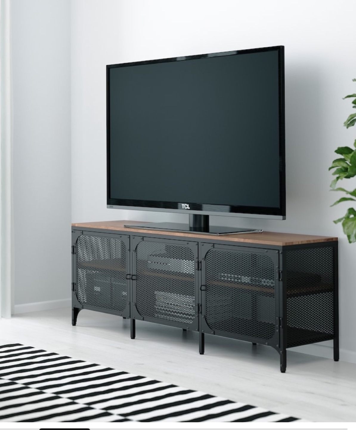Tv bench