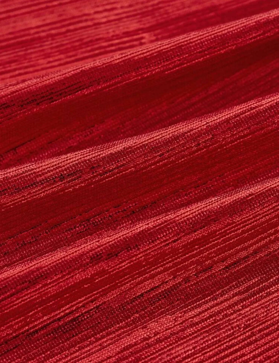 Red Metallic Halter Neck Crop Top 🏈 image indicator(4)