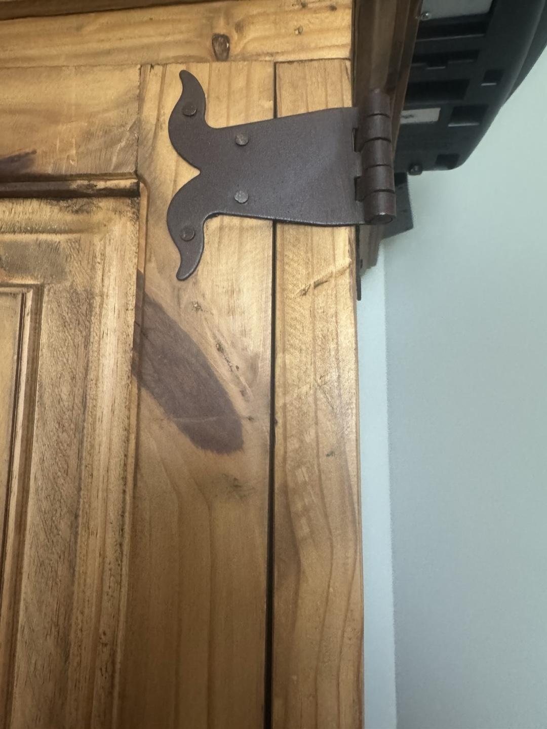 Solid Pine Wood Armoire - Rustic Style - photo 4