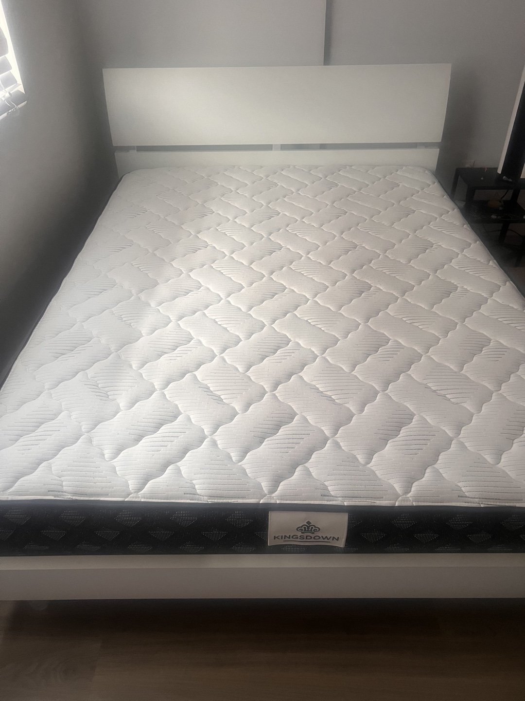 Kings down Mattress and Frame Set - photo 2