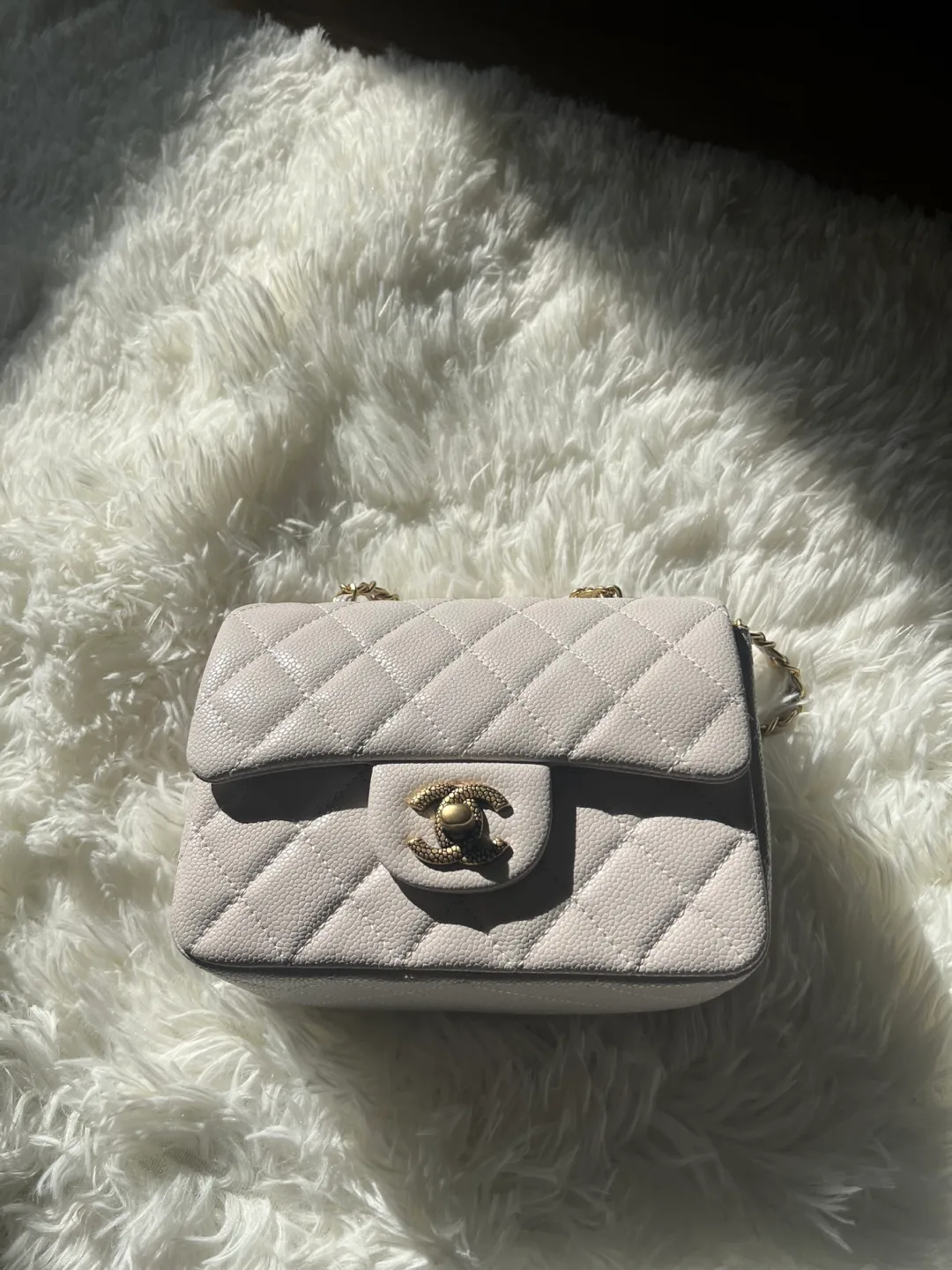 CC LogoMini Flap Bag - Off-White image indicator(9)