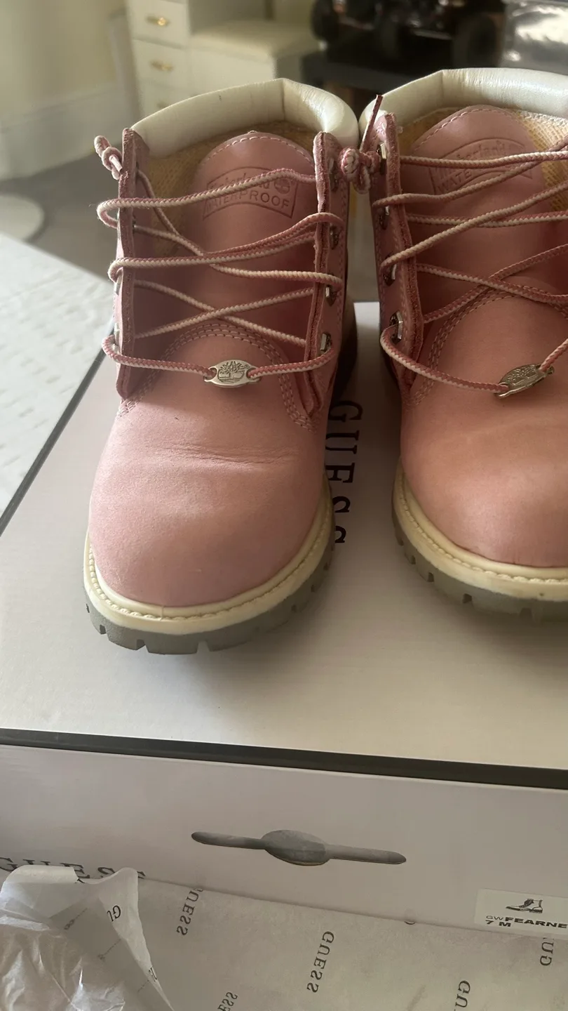 Girls' Pink Timberland Boots Size 10 image indicator(3)