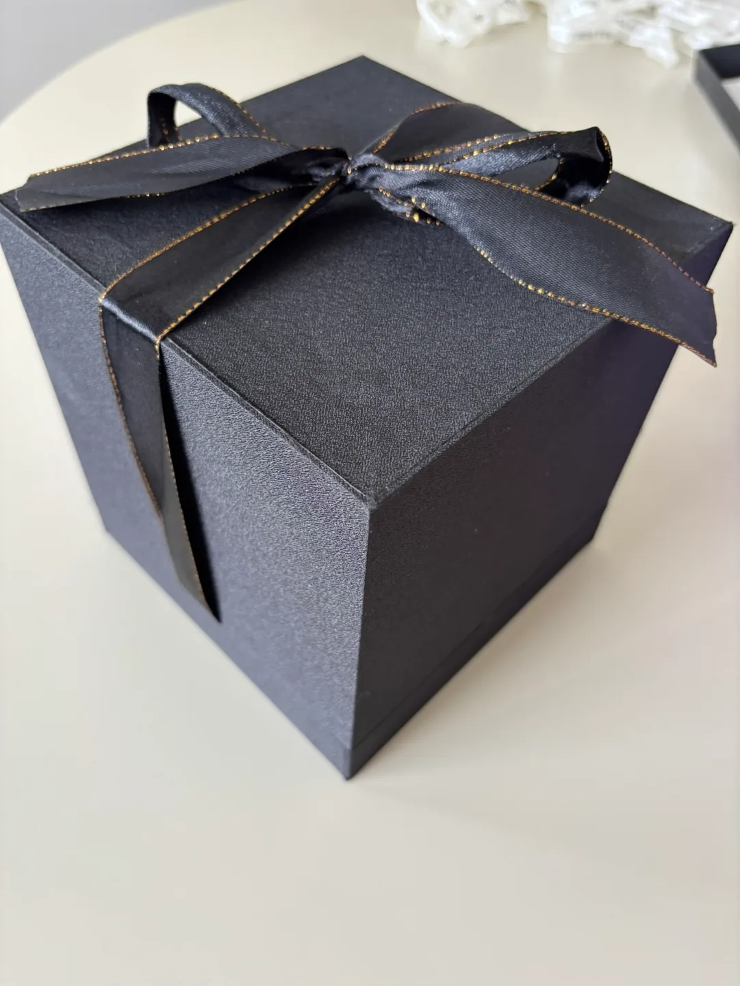 Valentine’s Gift Preserved Real White Rose Led Light Glass Dome image indicator(3)