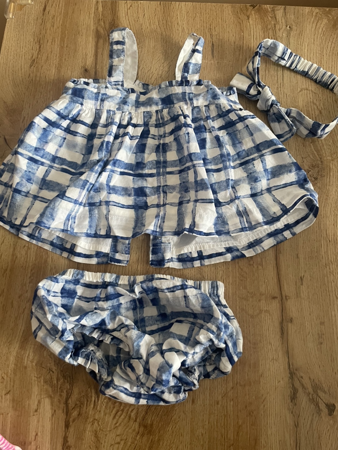 Baby Girl Clothes Bundle - Carter's Bodysuit & Leggings + More! - photo 3