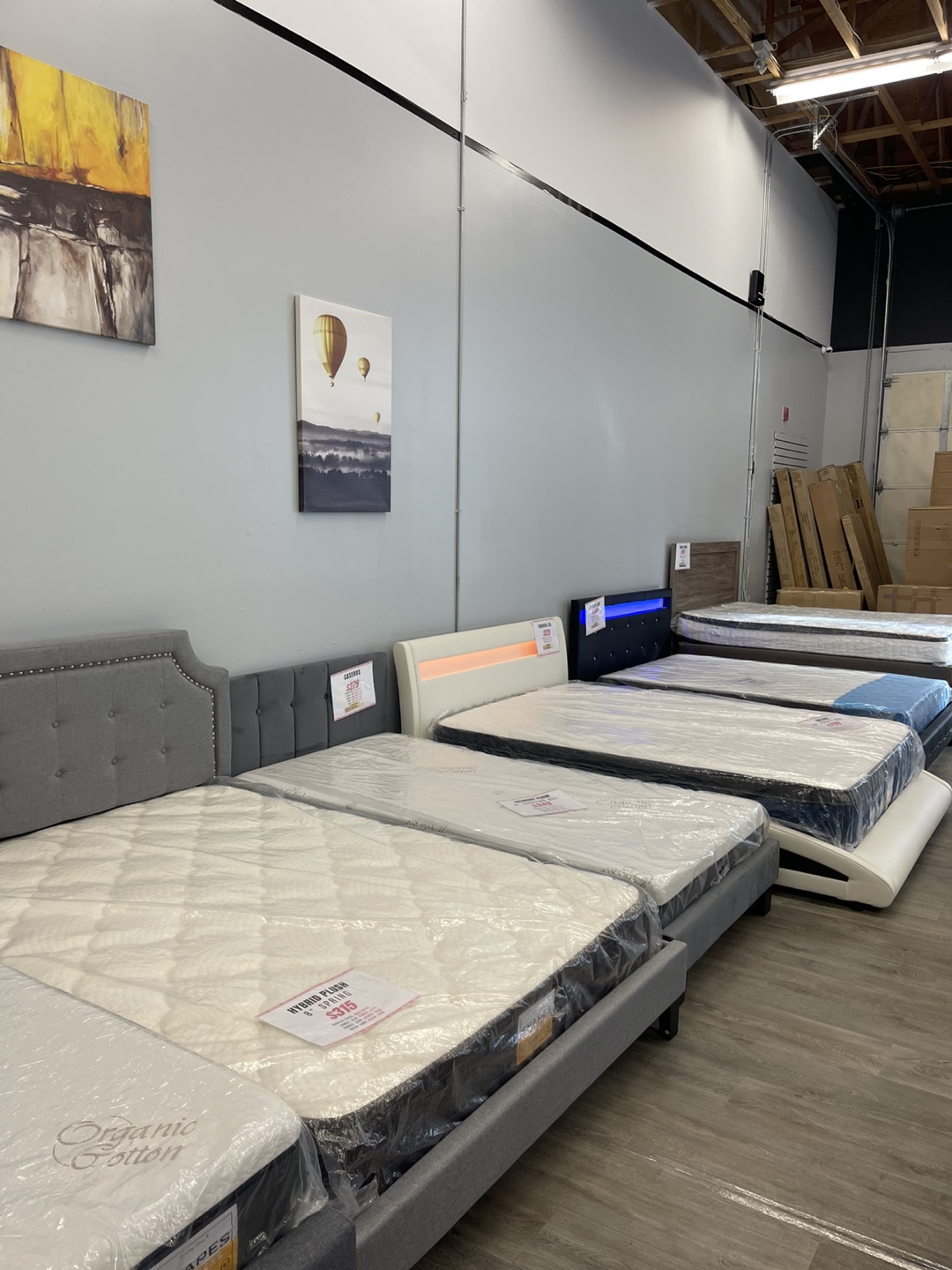 🤩Stylish & Durable Bedframes🤩 - photo 2
