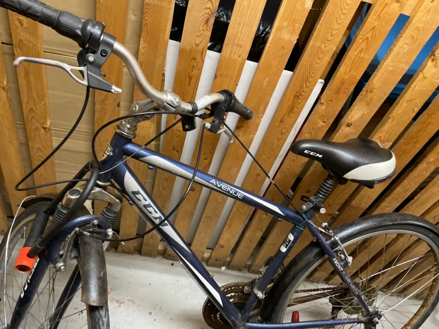 Bikes& more much mire image indicator(3)