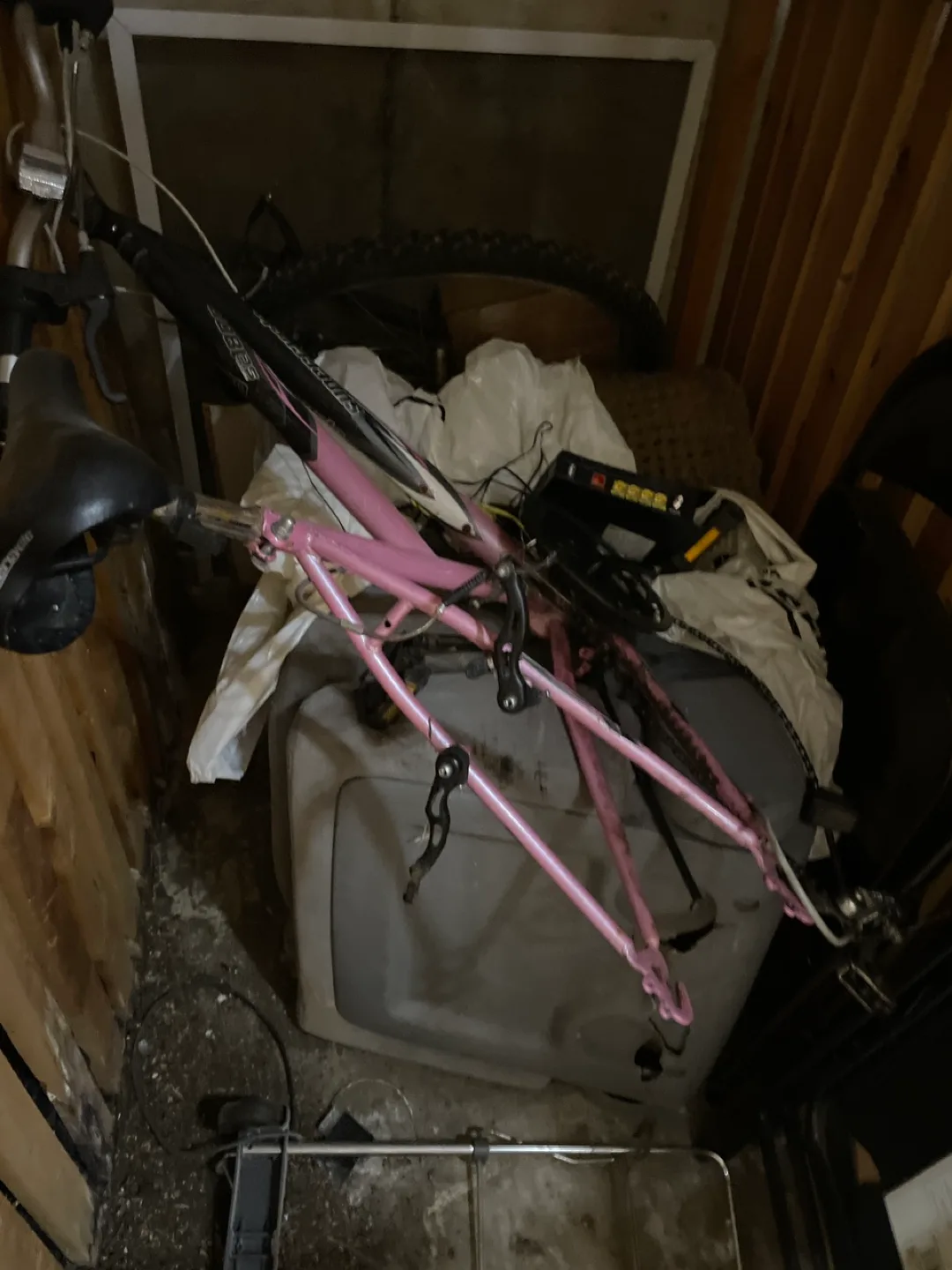 Bikes& more much mire image indicator(4)