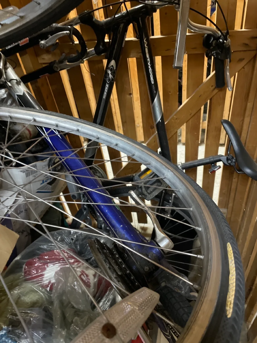 Bikes& more much mire image indicator(2)