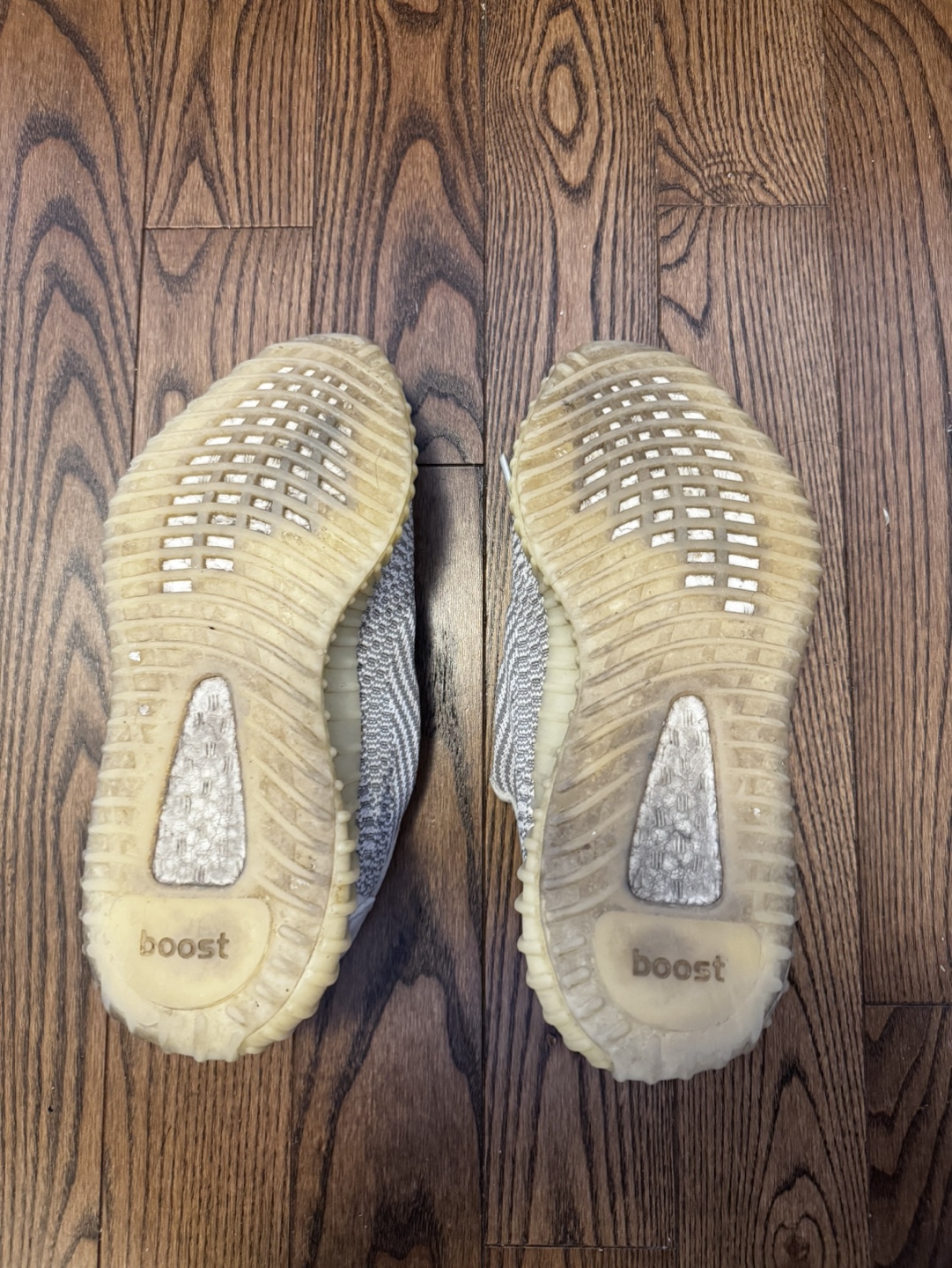 Adidas Yeezy 350 US Size 9 - photo 4