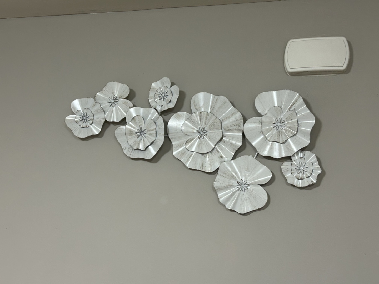 Metal Flower Wall Decor