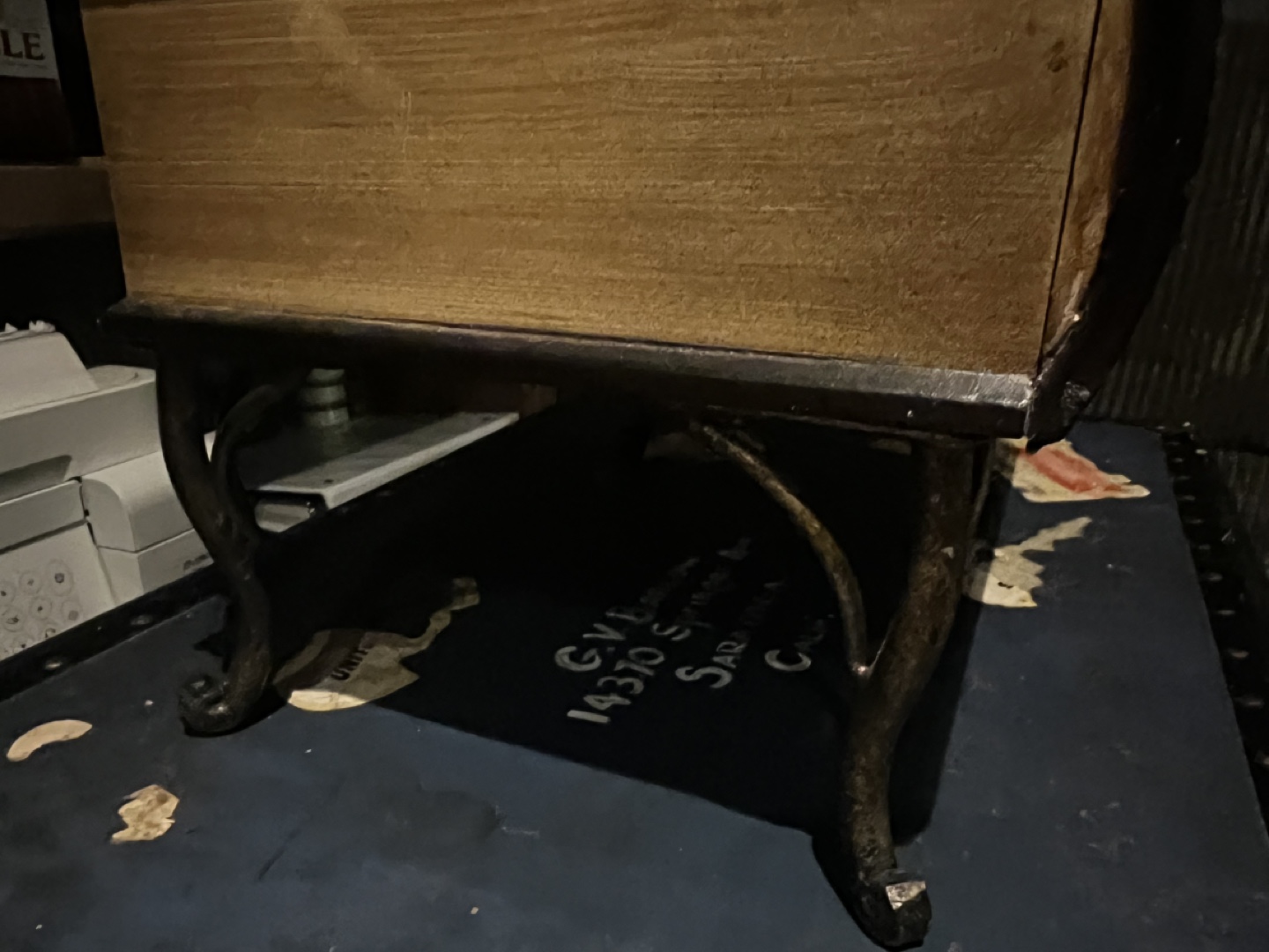 Book-Shaped Storage Box with Metal Legs - photo 3