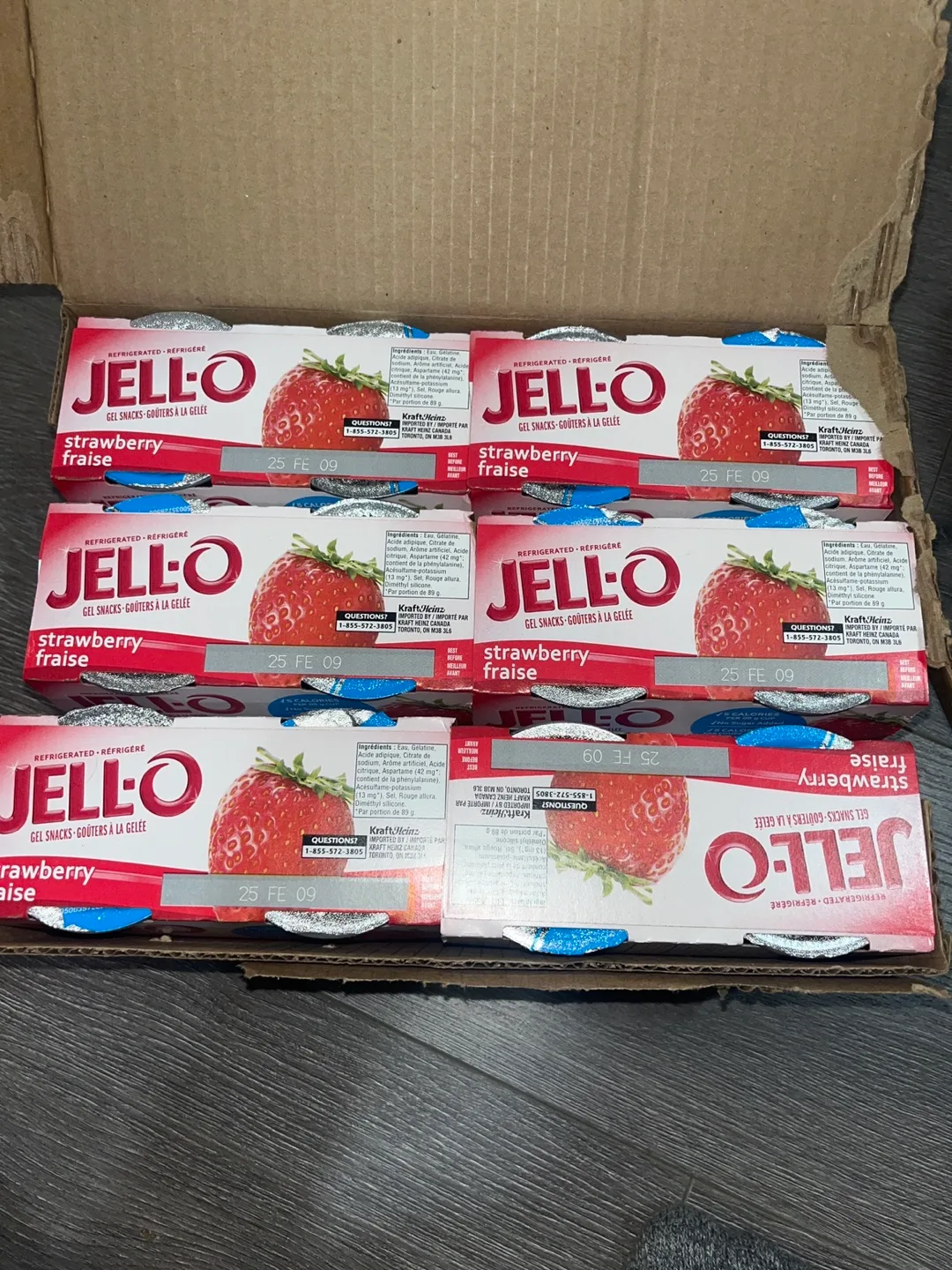 Jell-O Strawberry Gel Snacks - 12-Pack Box thumbnail