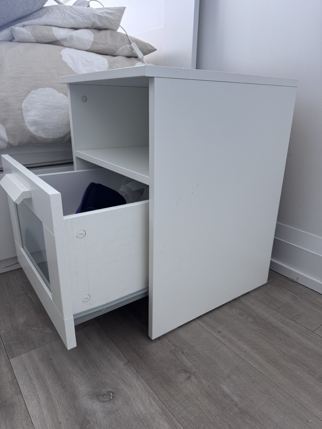 2 SET OF 2 nightstands - photo 3