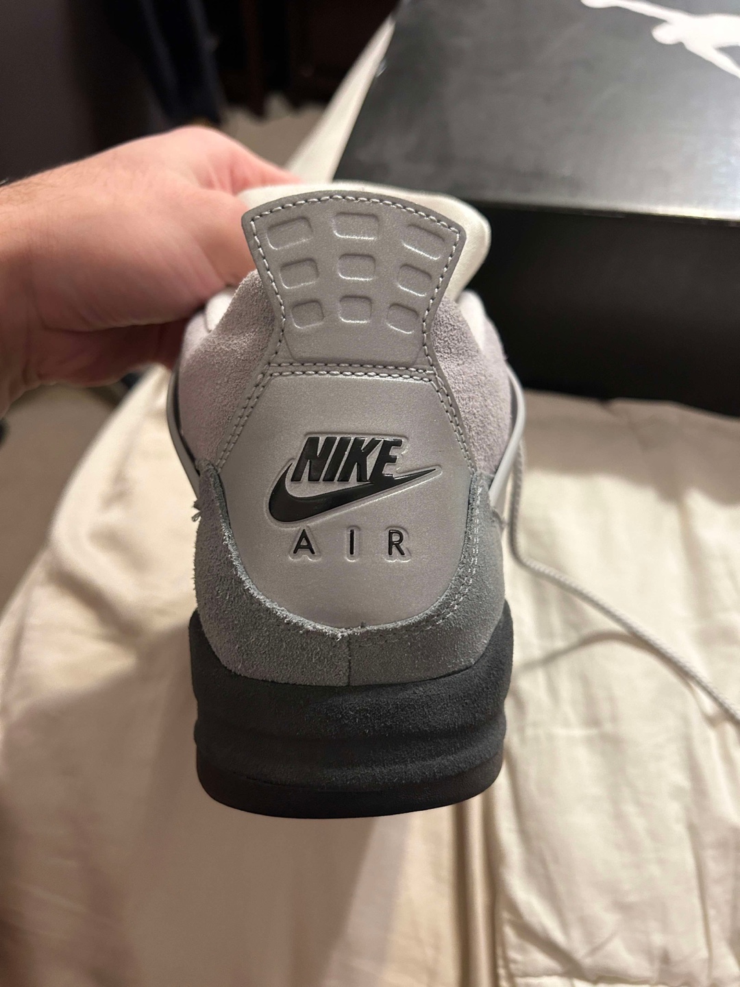 Air Jordan 4 - photo 4