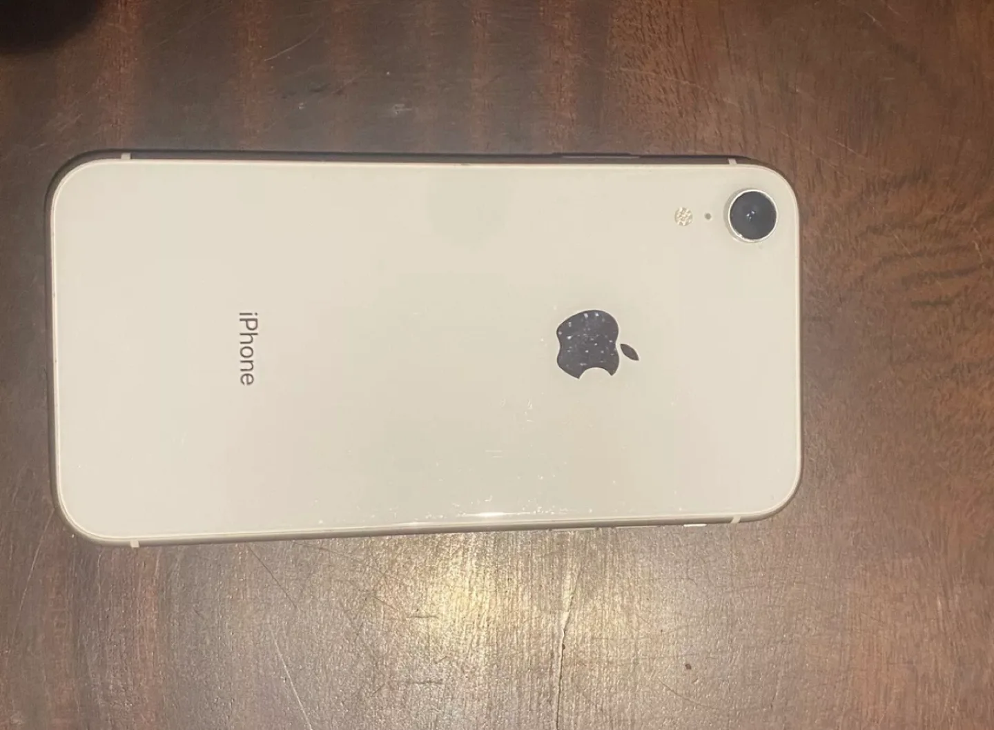 iPhone XR 64GB White Mint Condition image indicator(2)