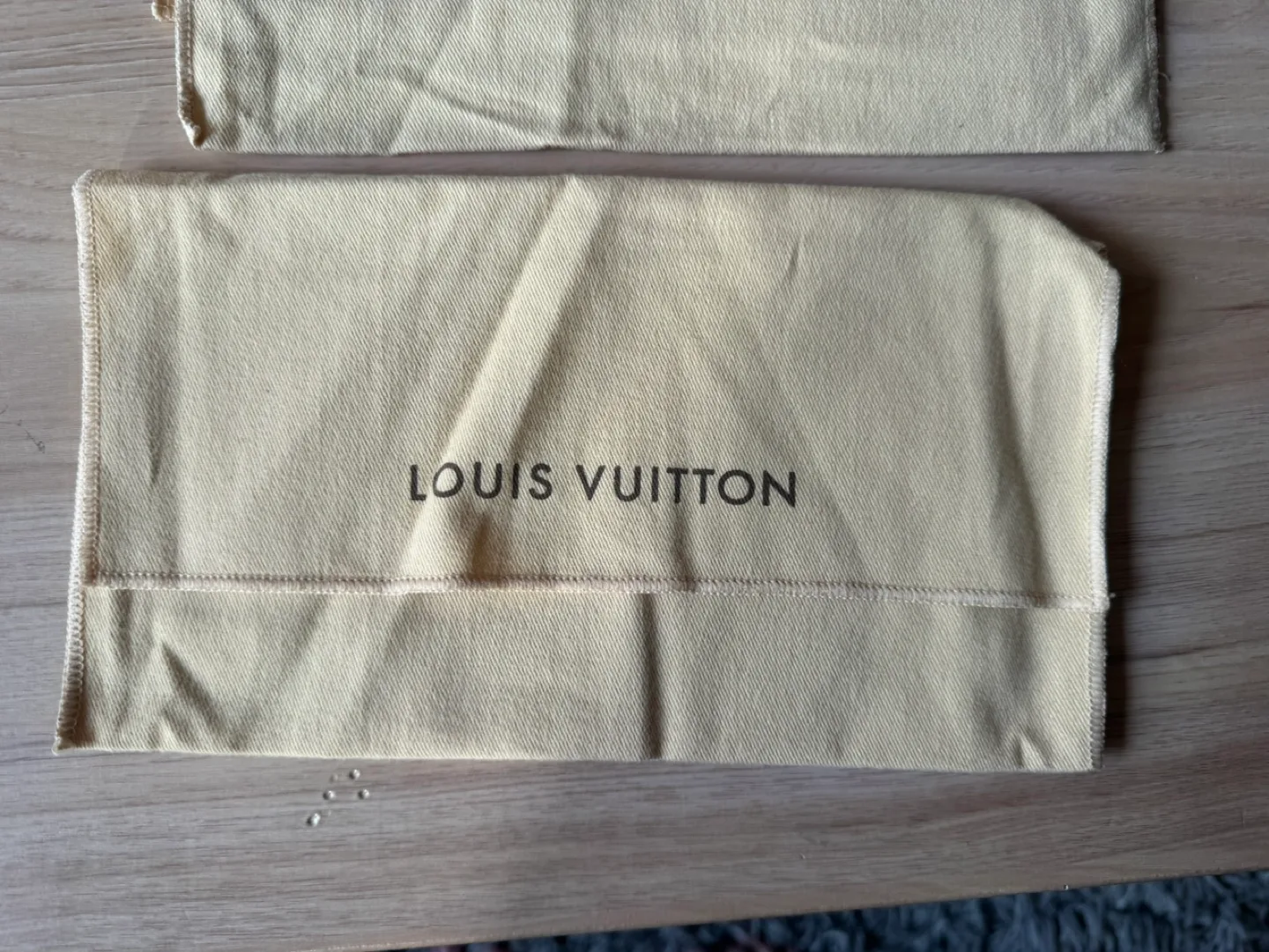 Louis Vuitton Dust Bags for Long wallet image indicator(2)