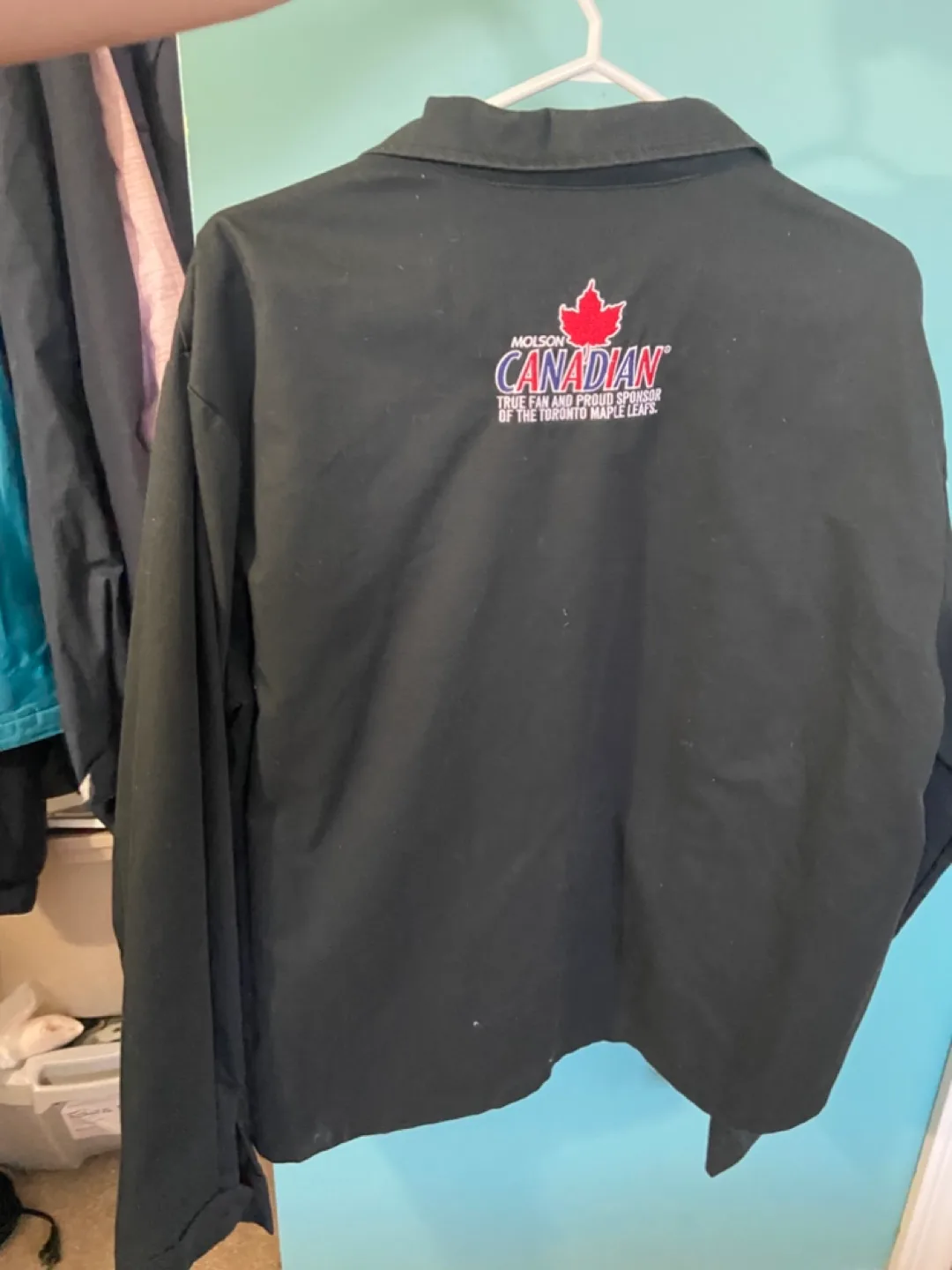 Molson Canadian Toronto Maple Leafs Jacket image indicator(2)