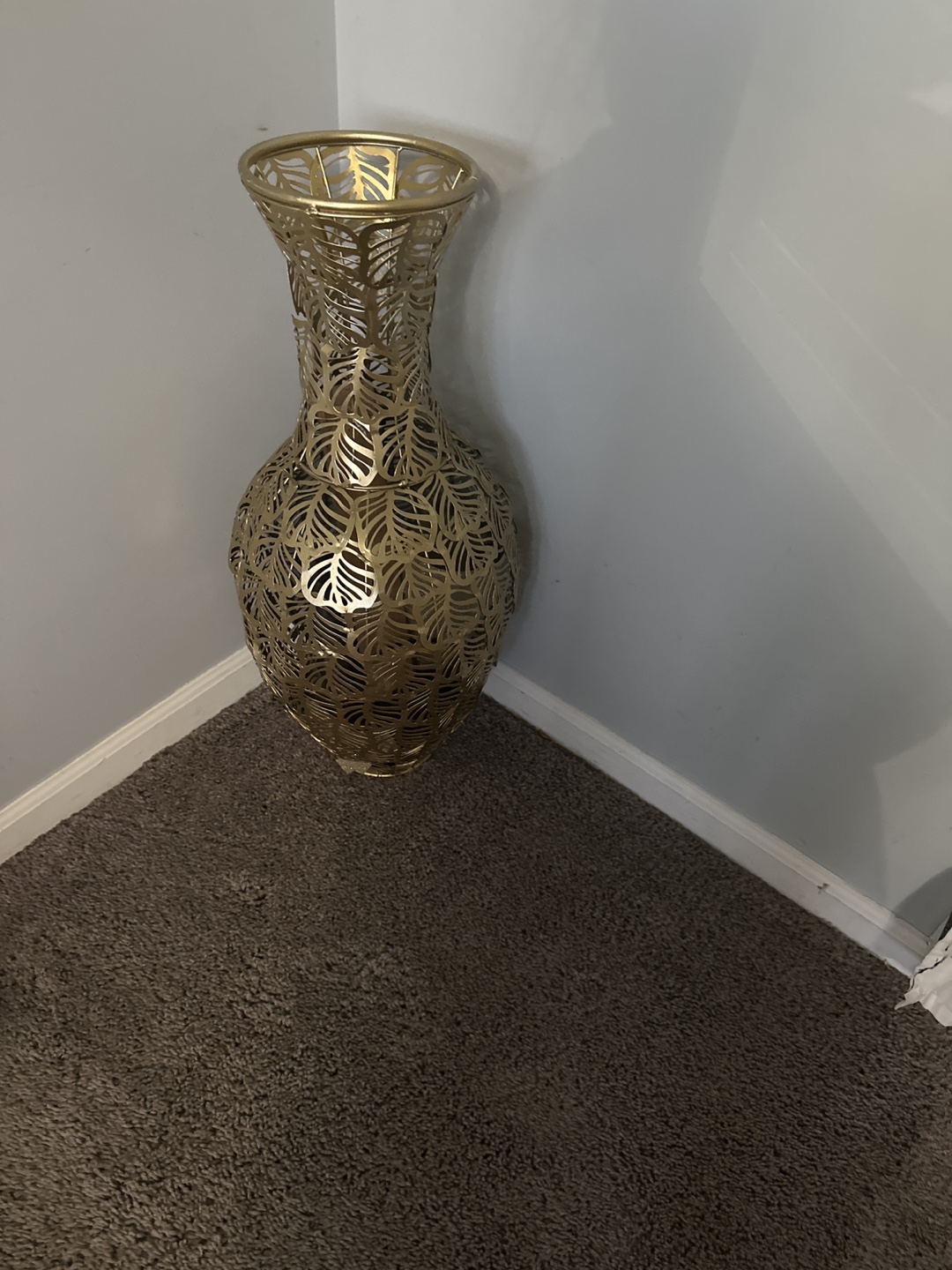Gold Metal Leaf Pattern Vase