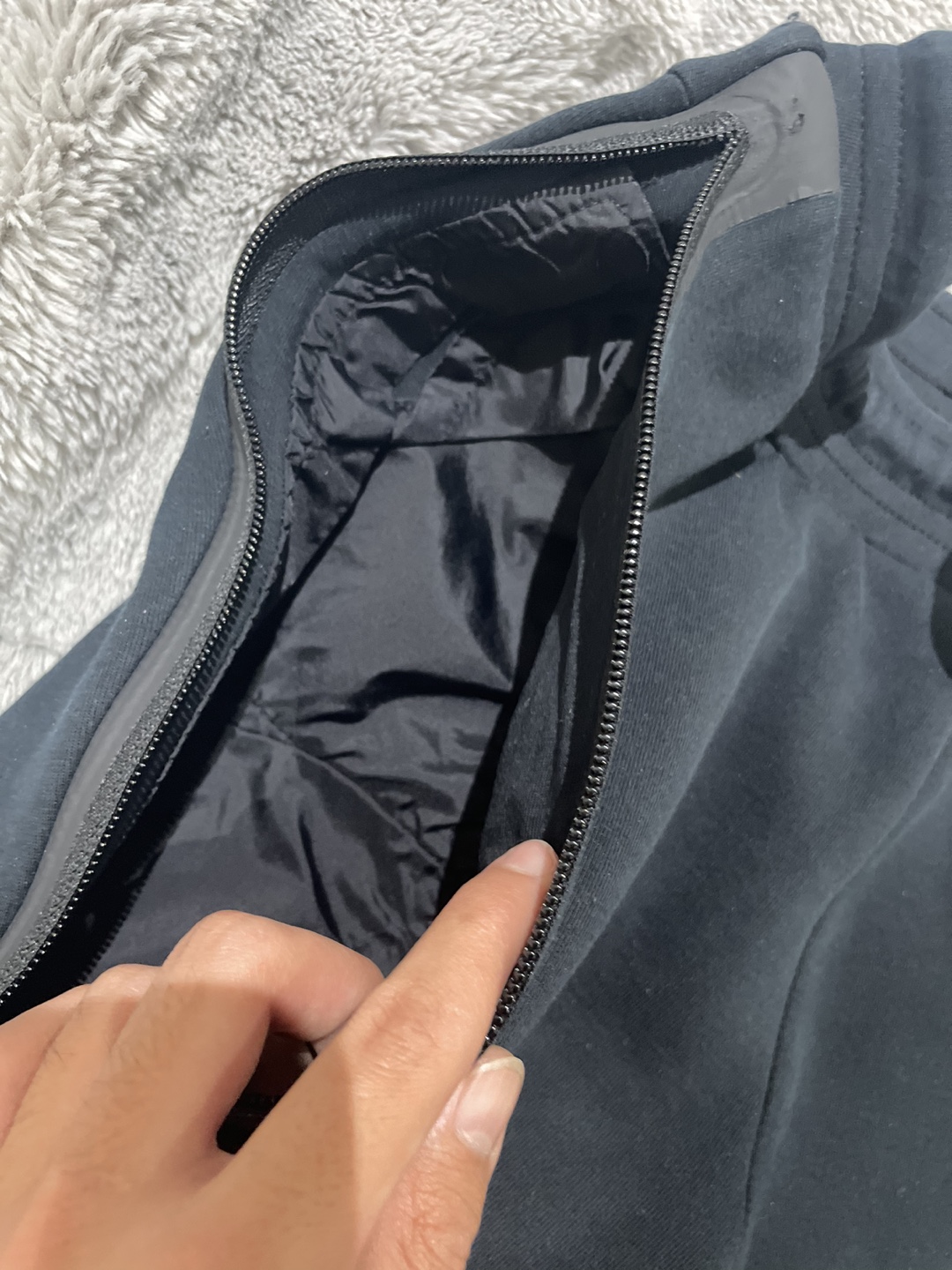 Nike Tech Fleece Joggers - Size Small - photo 3