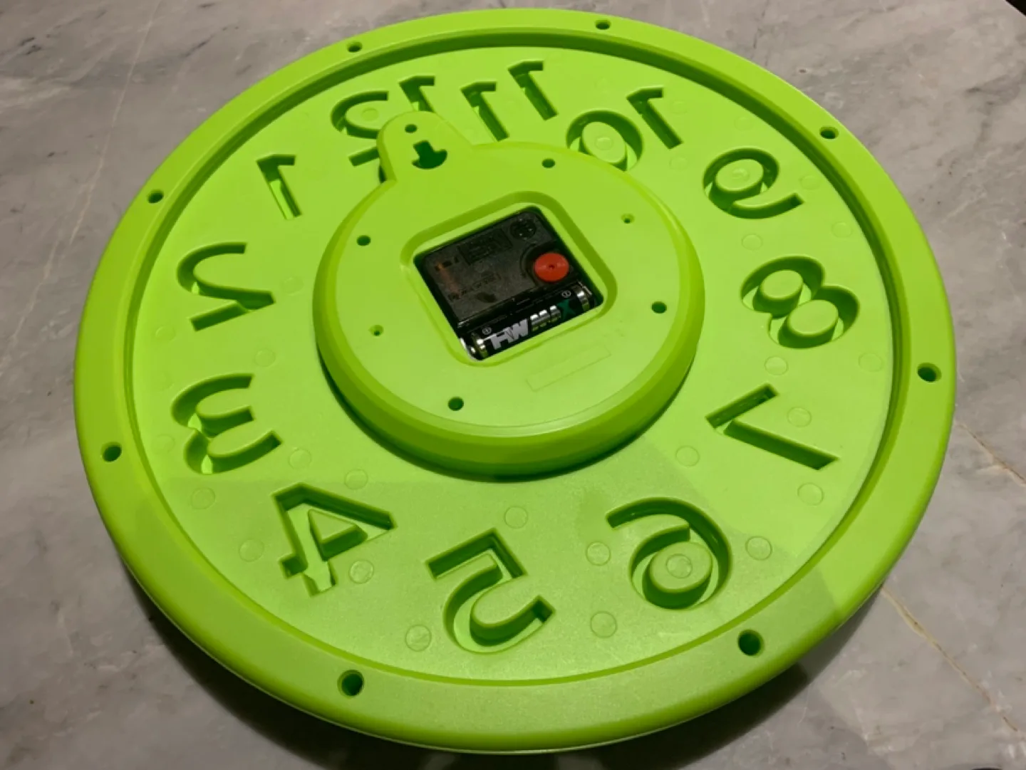 Large Green Wall Clock -30 cm (12 inches) in diameter image indicator(4)