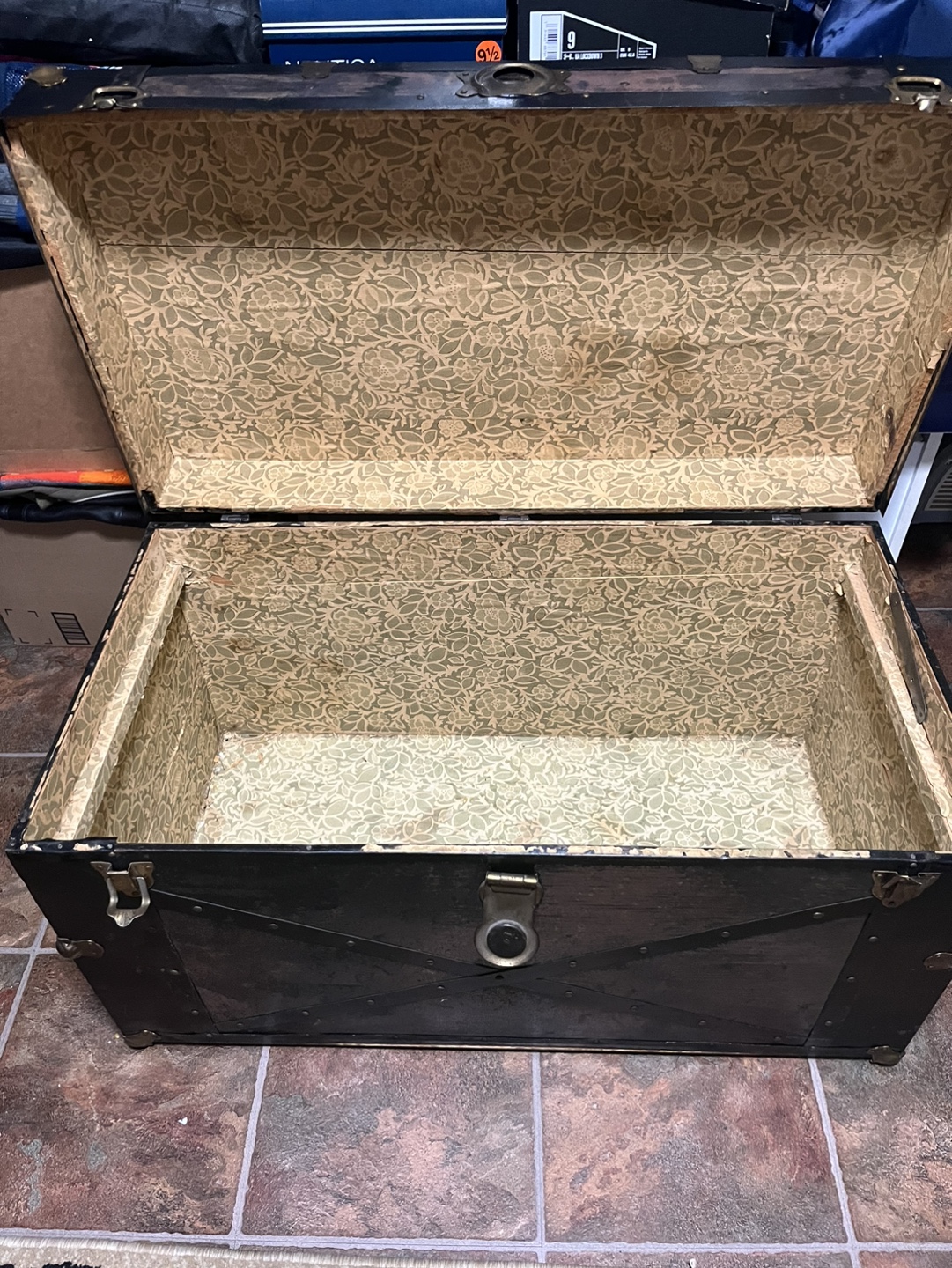 Vintage Trunk - Storage Chest - photo 2