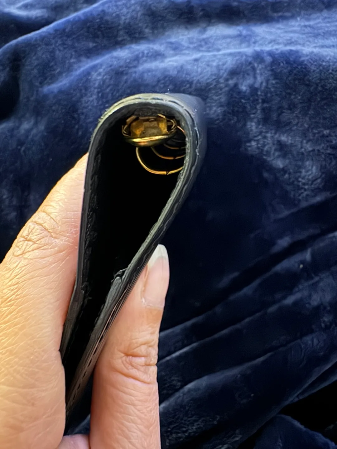 Louis Vuitton Black Leather Agenda Cover image indicator(4)