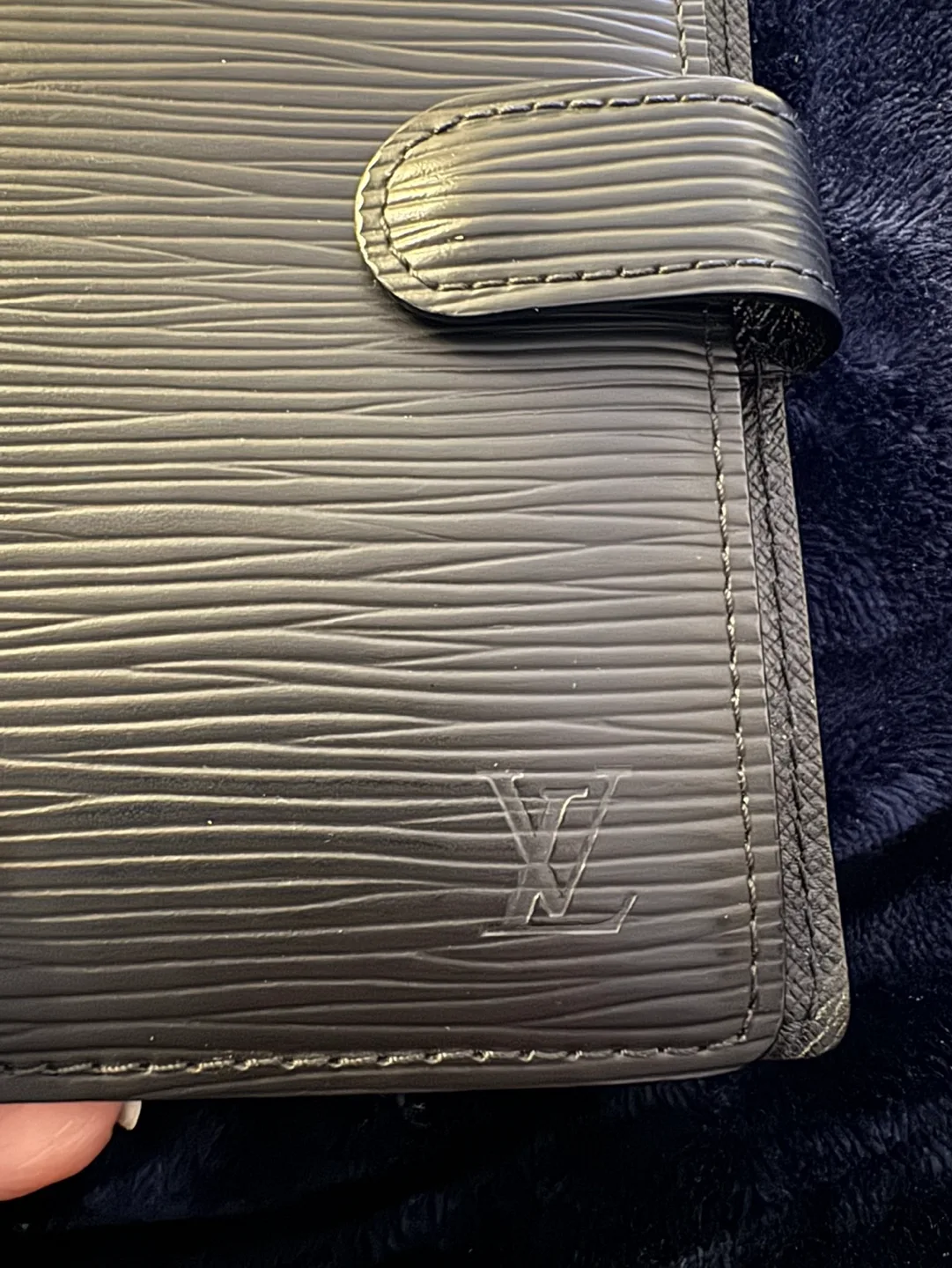 Louis Vuitton Black Leather Agenda Cover image indicator(3)