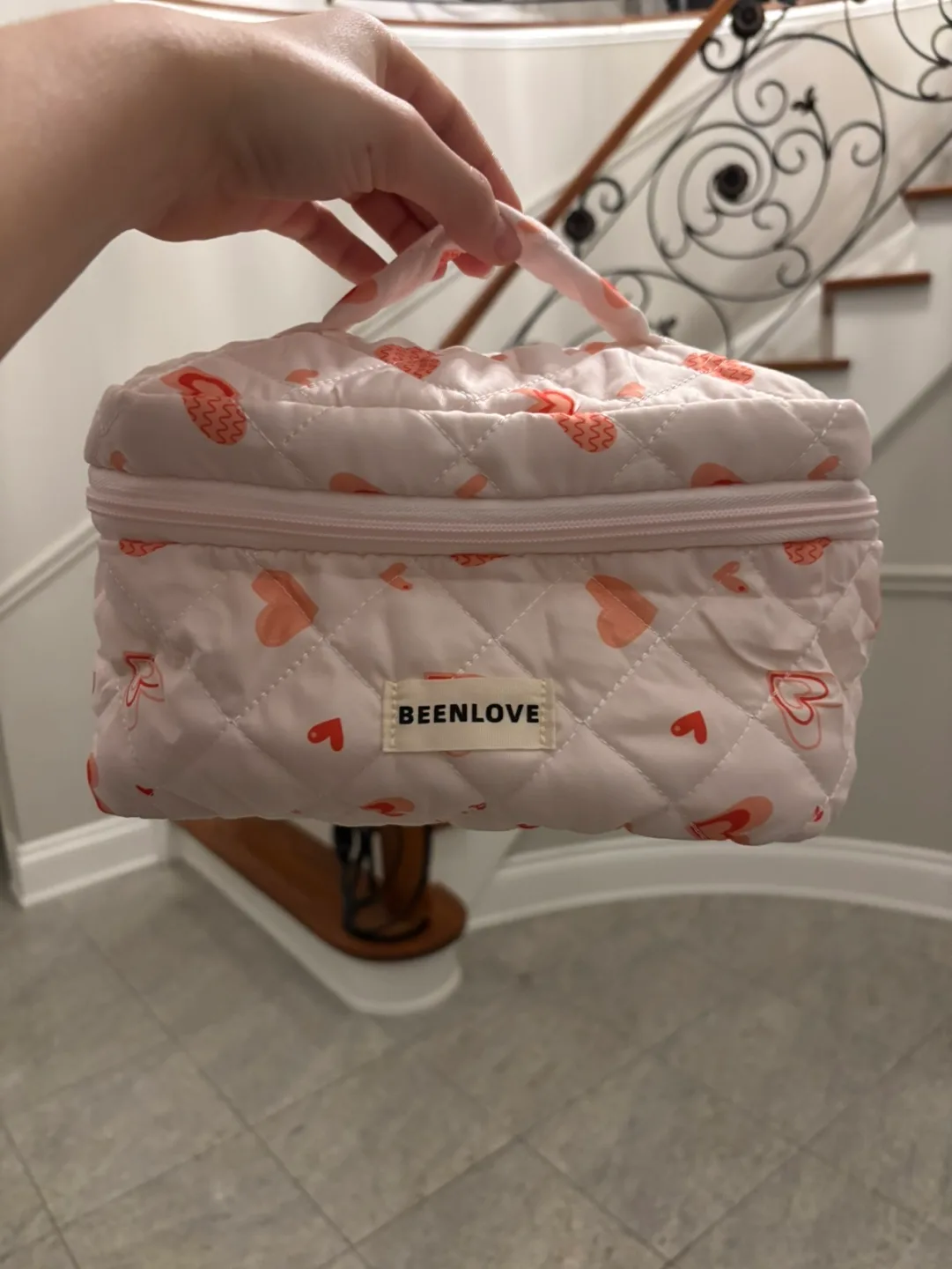 NEW! Quilted Makeup Bag 🍒💗 image indicator(2)