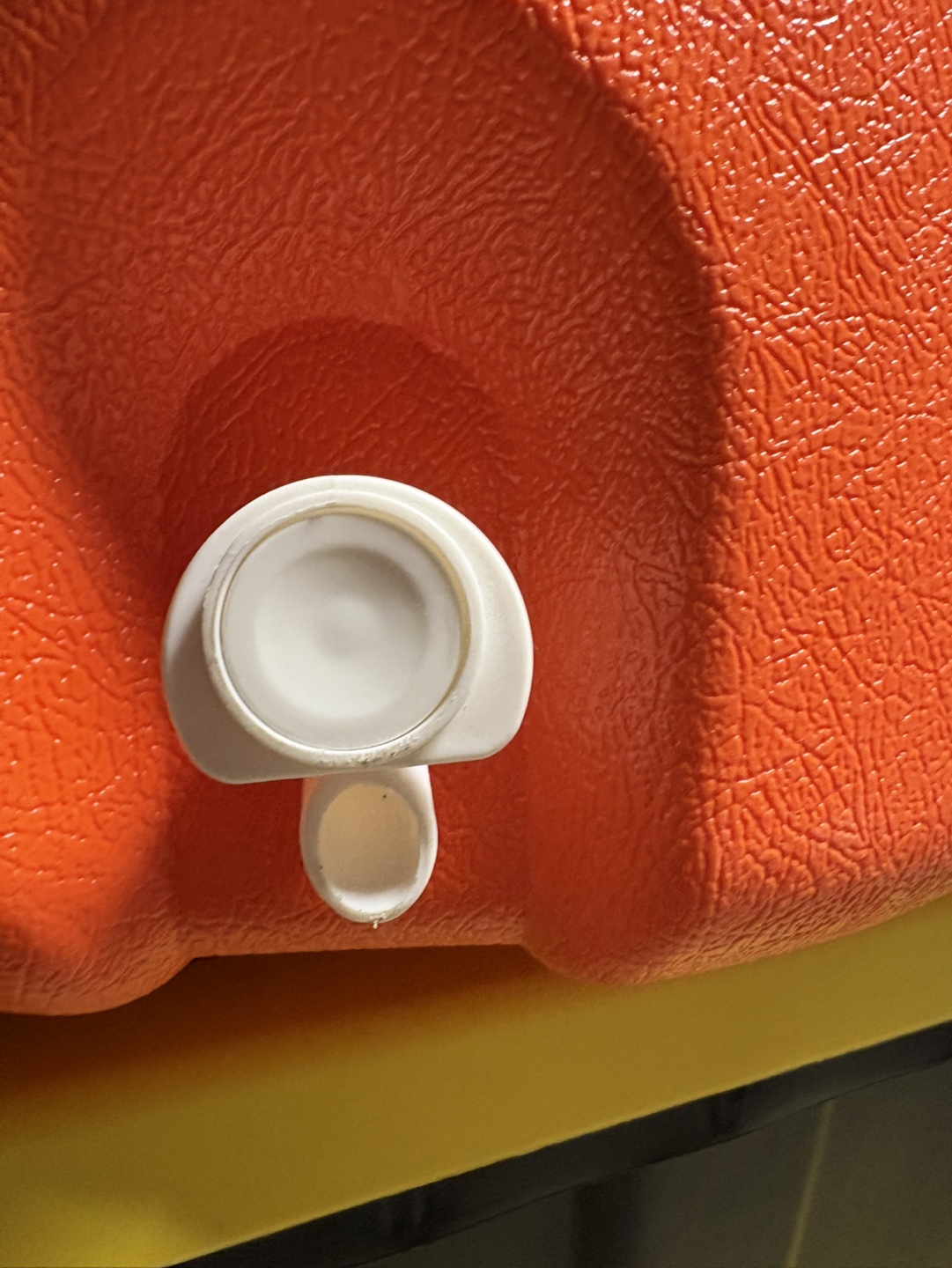 Igloo 5-Gallon Beverage Cooler - photo 3